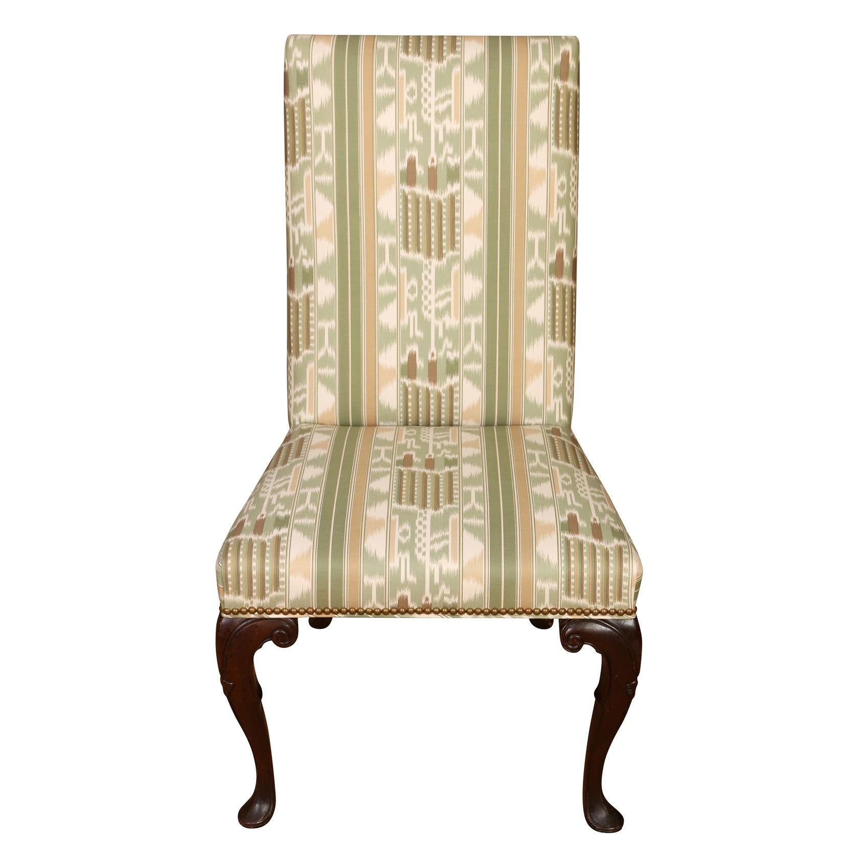 20th Century Set of Eight Queen Anne Style Dining Chairs With Green Ikat Fabric