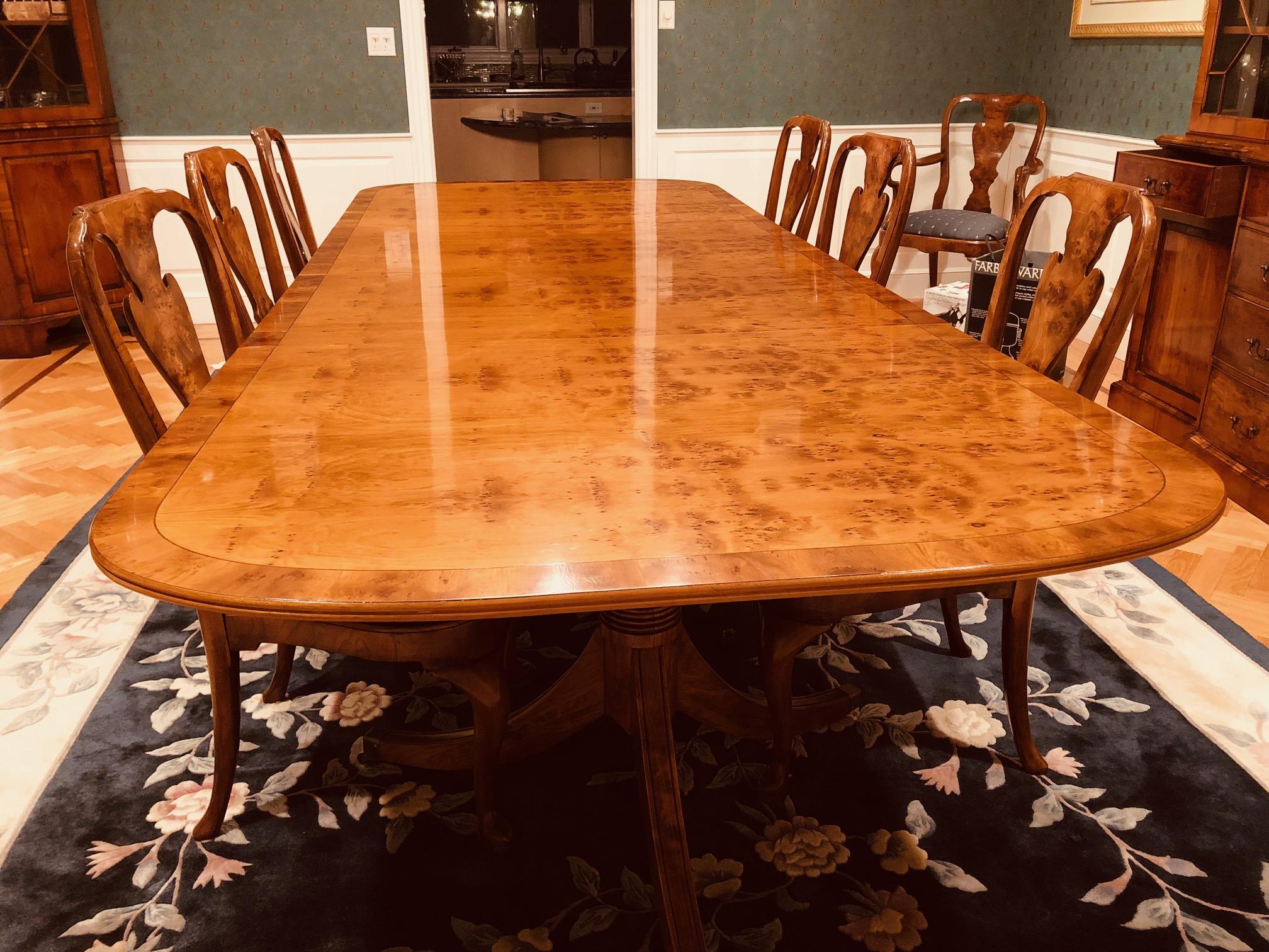 20th Century Set of Eight Queen Anne Style Walnut Dining Chairs