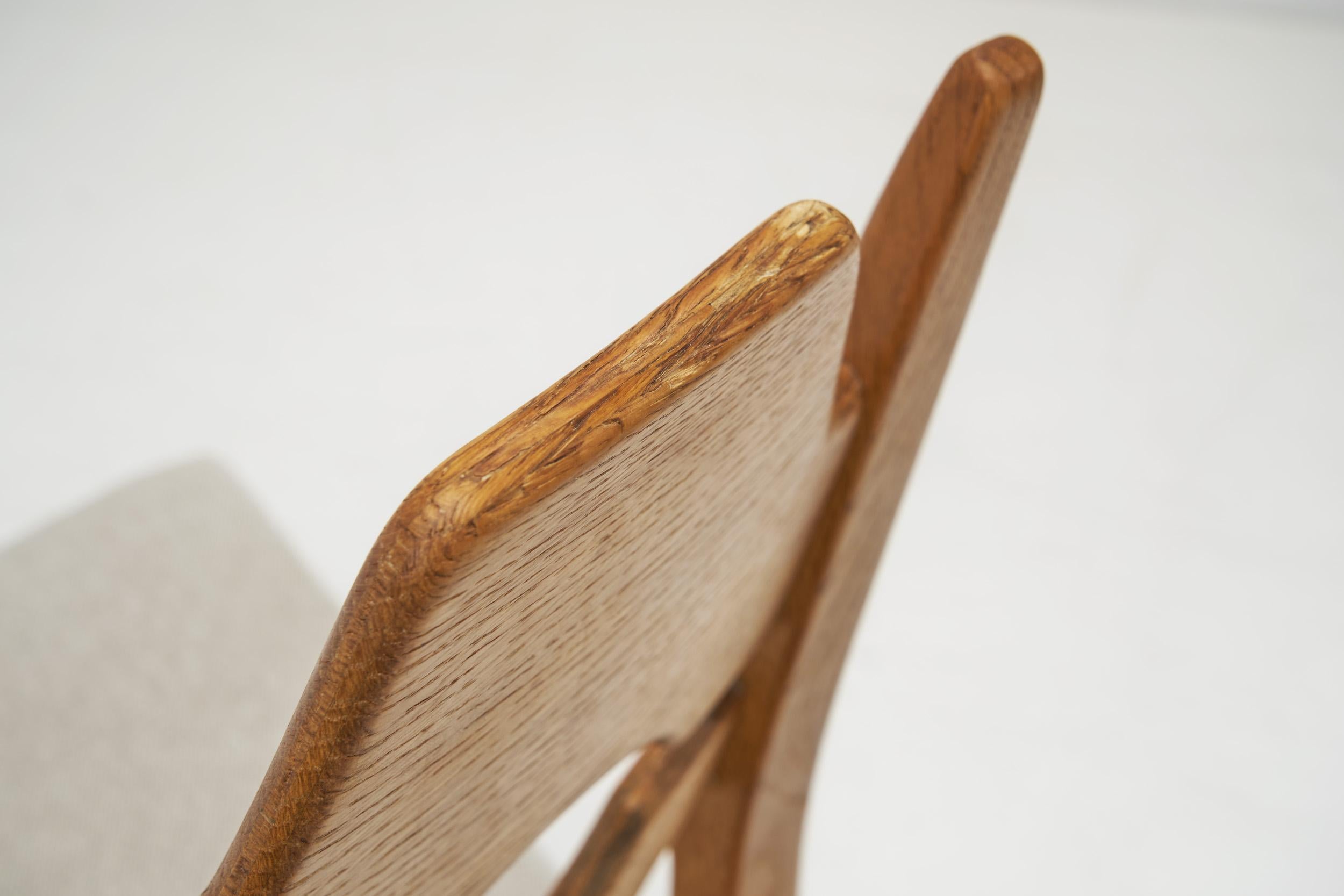 Juego de ocho sillas de comedor 