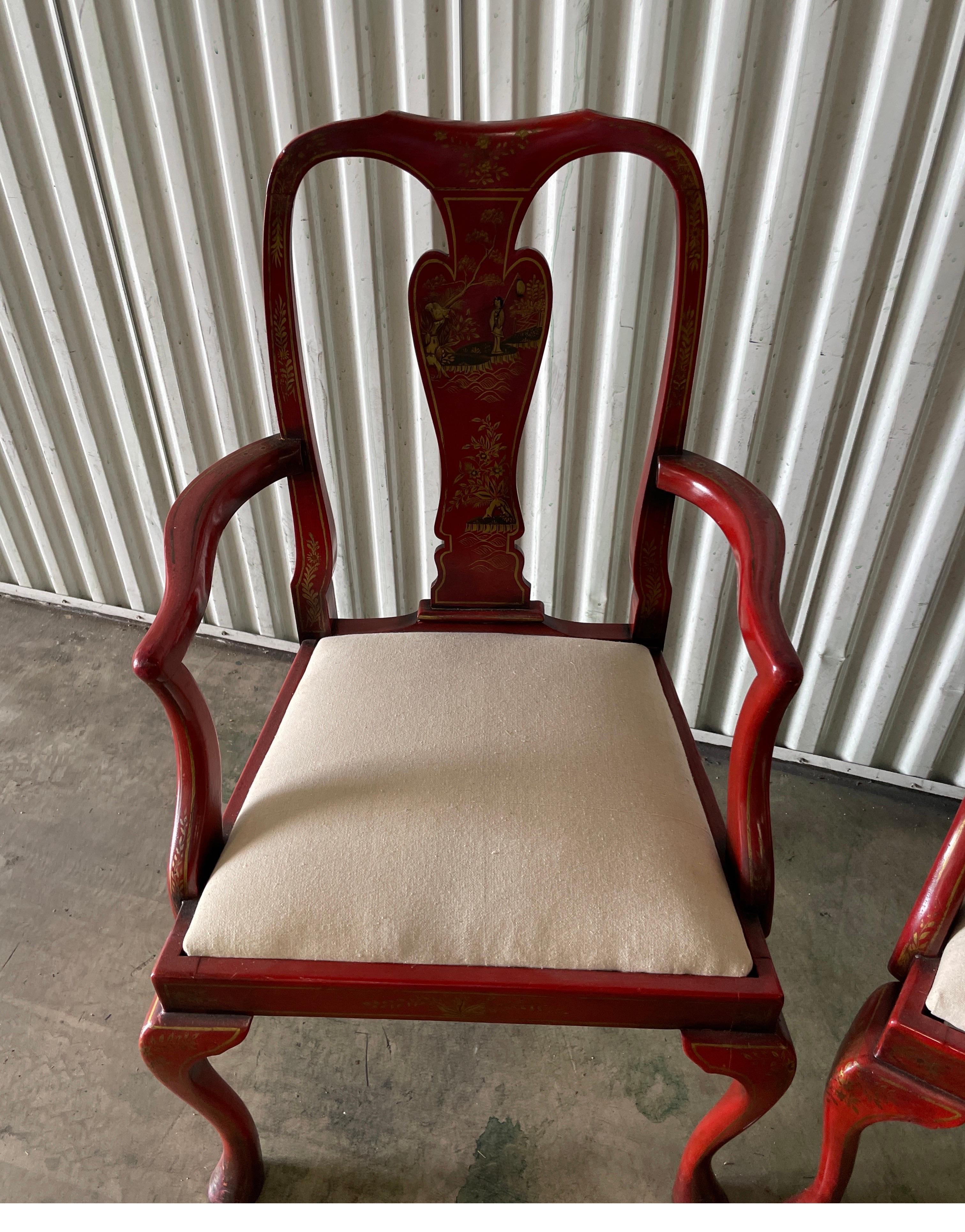 Georgien Ensemble de huit chaises de salle à manger géorgiennes décorées de chinoiseries rouges en vente