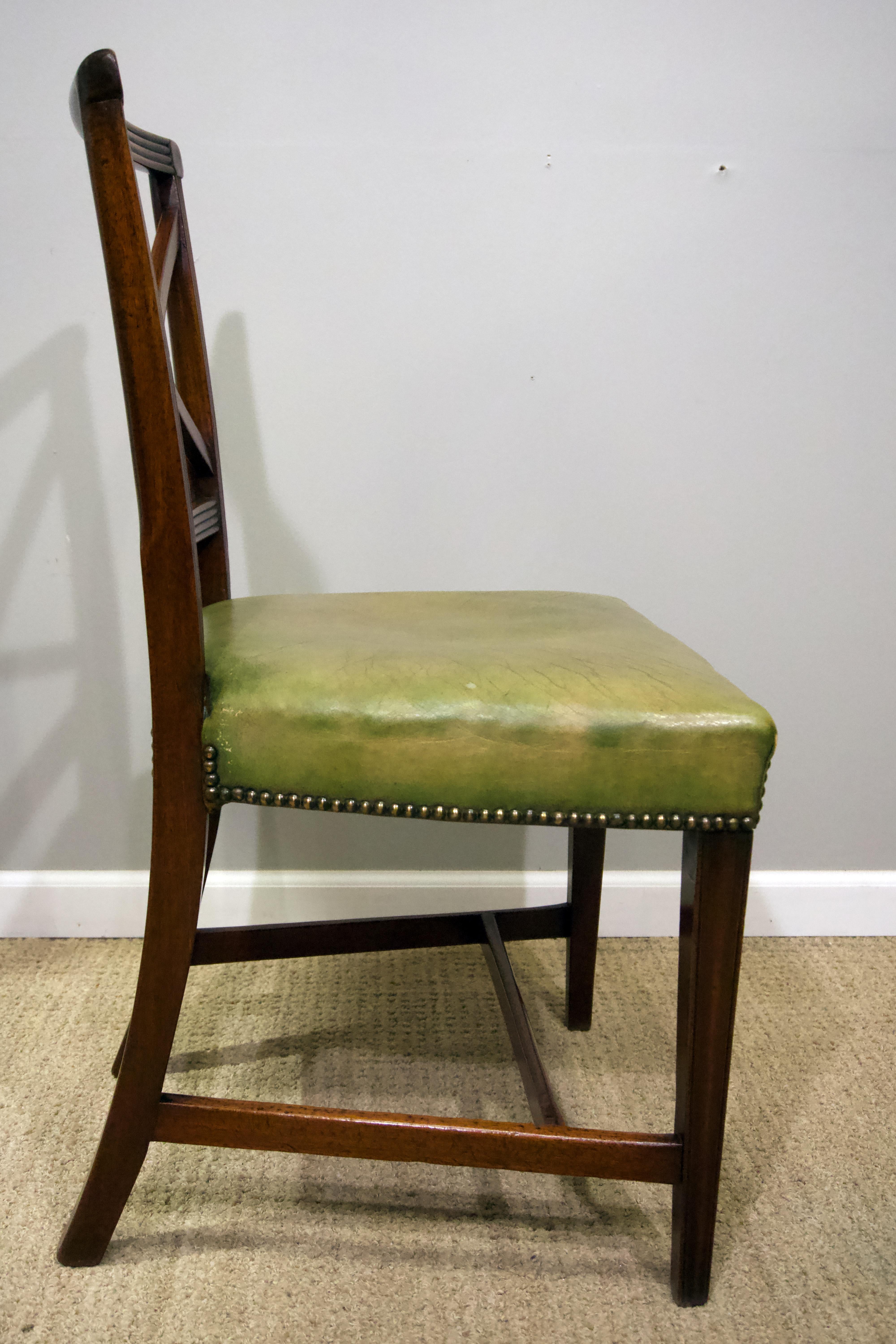 Set of Eight Regency Mahogany Dining Chairs In Good Condition In New York, NY