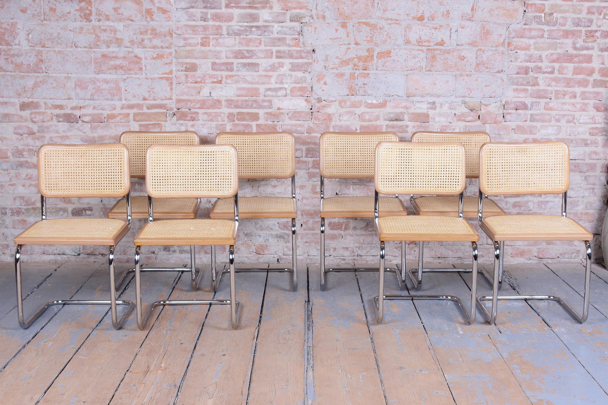 Italiano Set of Eight Restored Bauhaus Cesca Chairs, by M. Breuer, Chrome, Italy, 1980s in vendita