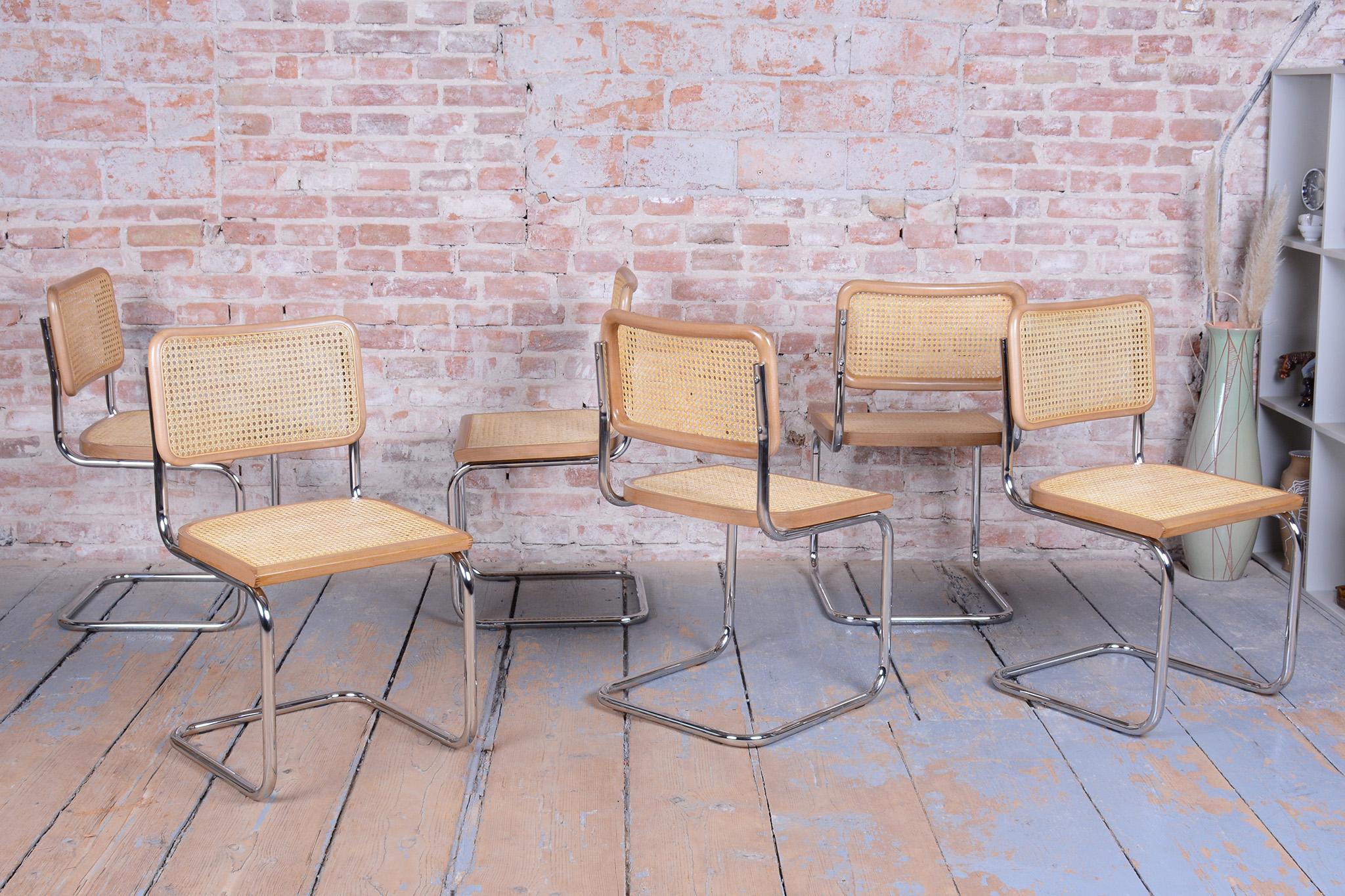 Set of Eight Restored Bauhaus Cesca Chairs, by M. Breuer, Chrome, Italy, 1980s In condizioni buone in vendita a Brandys nad Labem, Středočeský kraj
