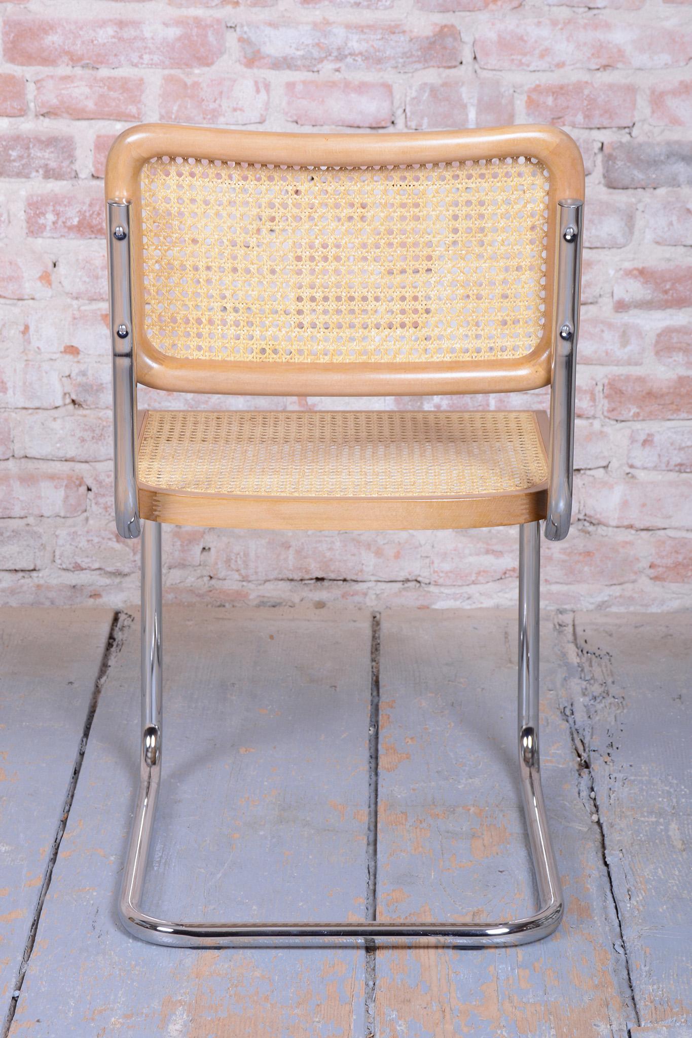Set of Eight Restored Bauhaus Cesca Chairs, by M. Breuer, Chrome, Italy, 1980s in vendita 3