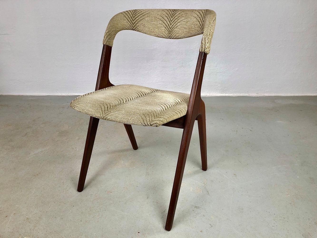 Scandinavian Modern Six Restored Johannes Andersen Teak Dining Chairs Custom Reupholstery Included For Sale
