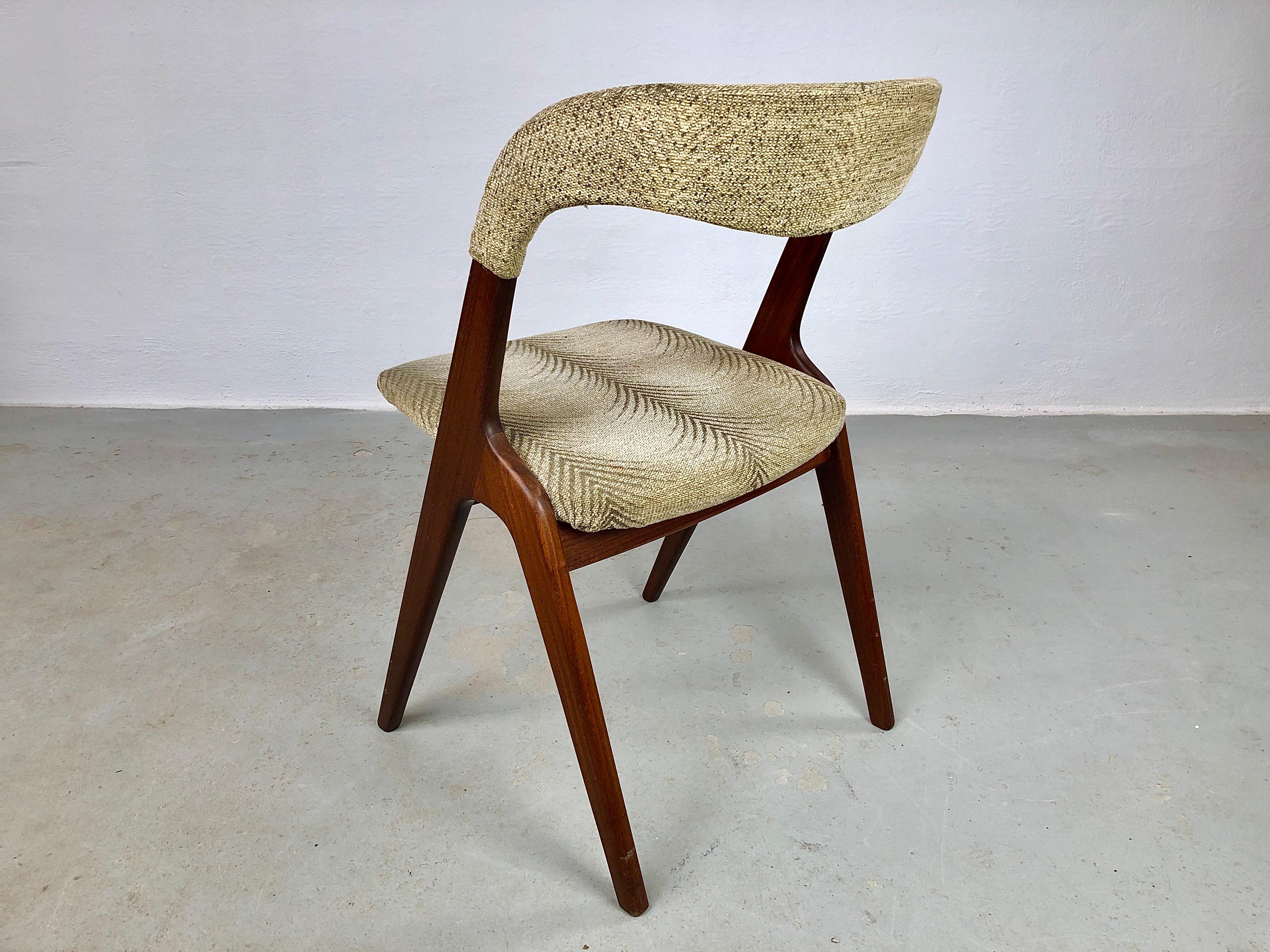 Eight Restored Johannes Andersen Teak Dining Chairs Custom Reupholstery Included In Good Condition For Sale In Knebel, DK