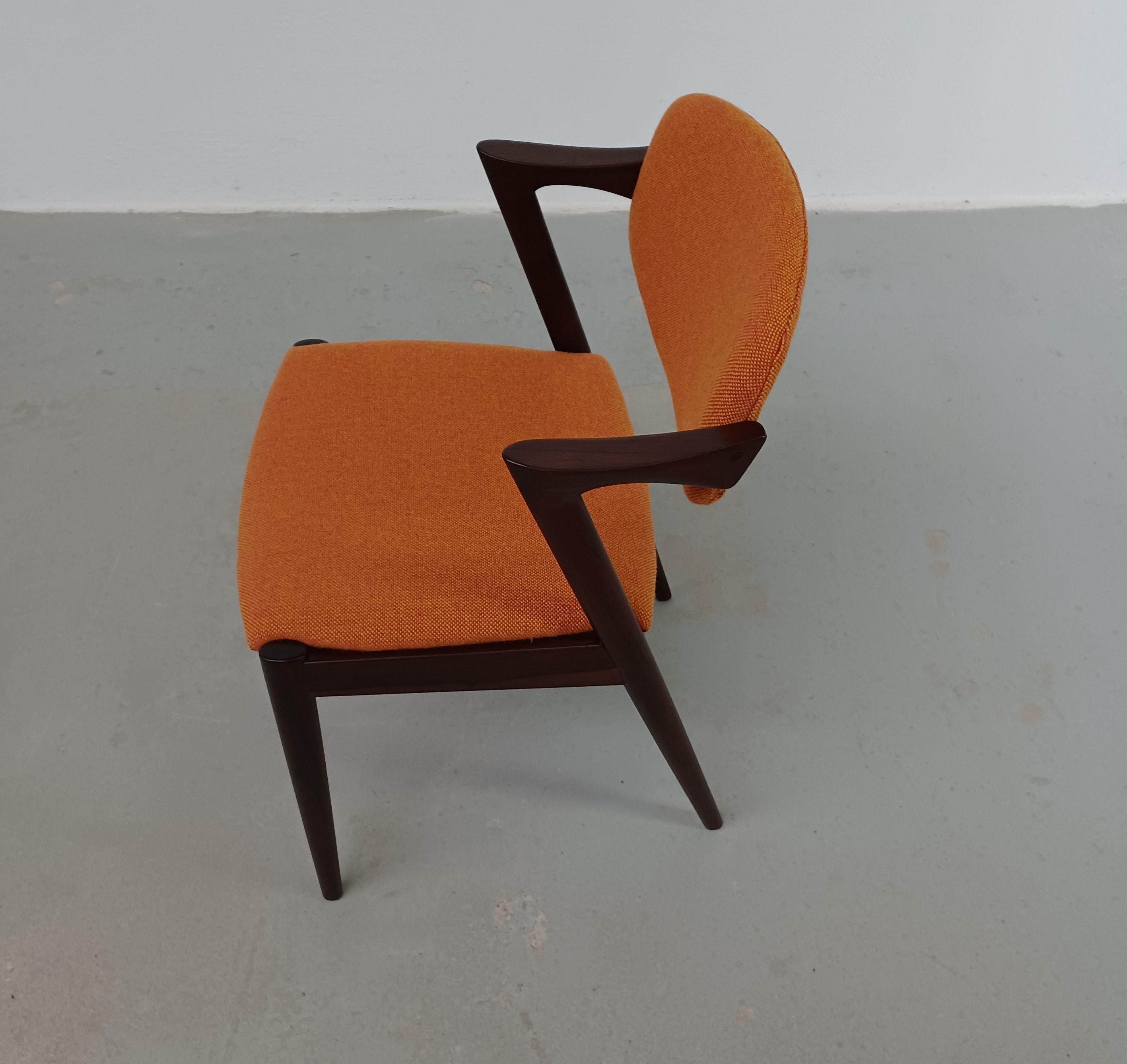 Eight Restored Kai Kristiansen Rosewood Dining Chairs Custom Upholstery Included For Sale 4