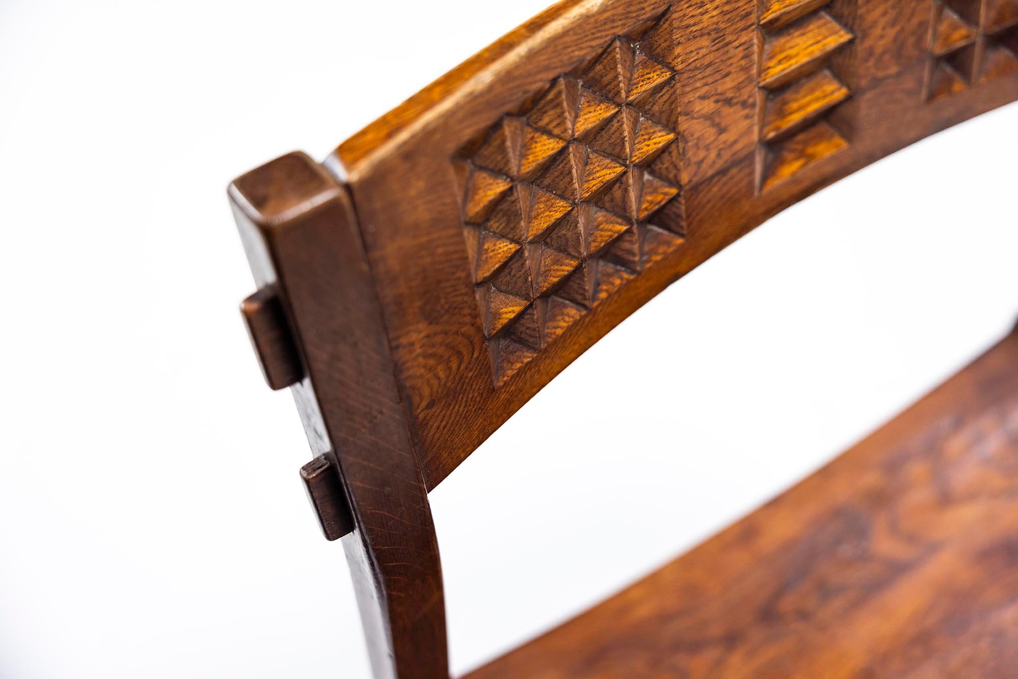 Set di otto sedie da pranzo Rivadossi con schienale intagliato in Oak Oak in vendita 9