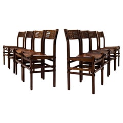 Conjunto de Ocho Sillas de Comedor Rivadossi con Respaldos Tallados en Roble de Eslavonia