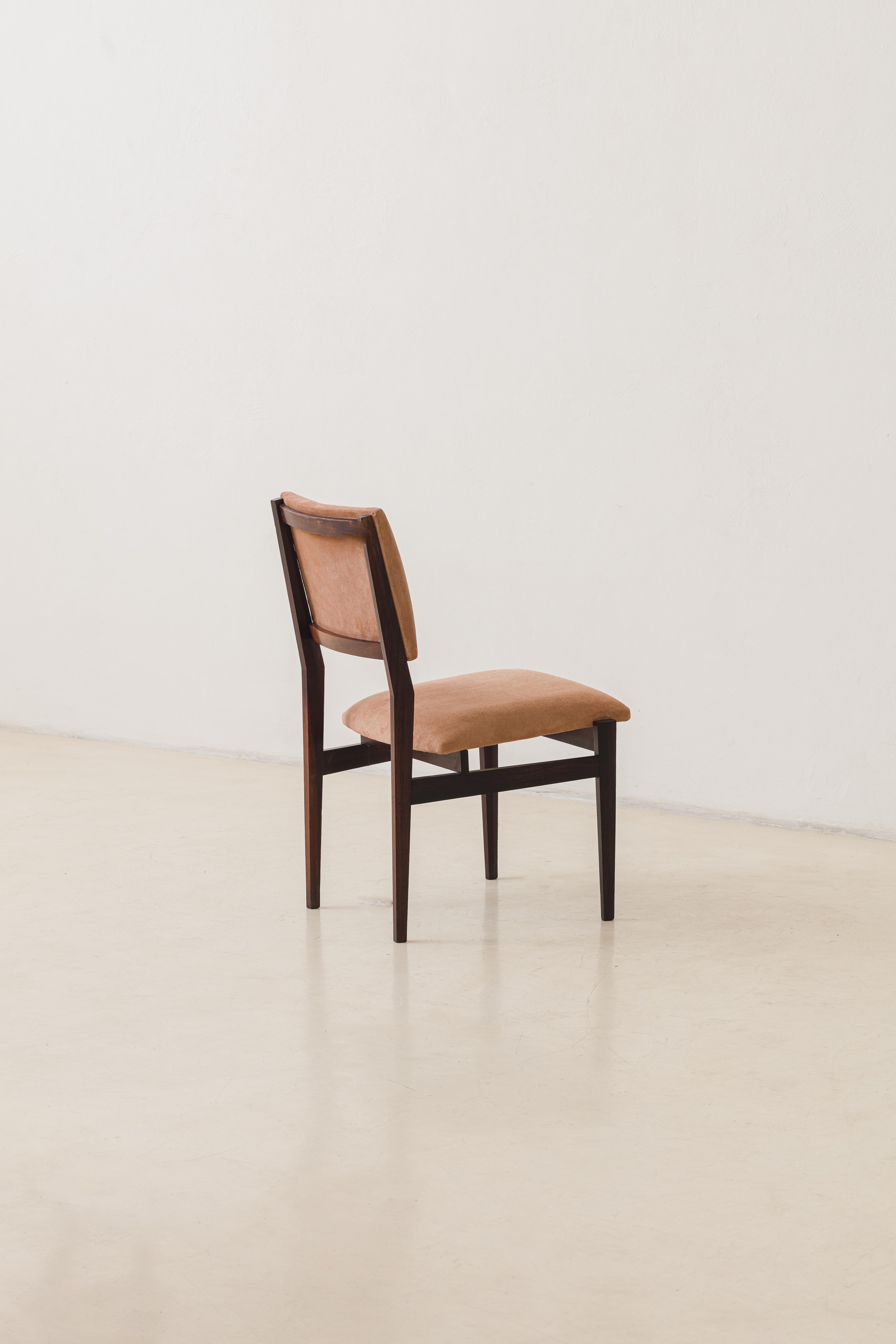 Set of Eight Rosewood Dining Chairs, Brazilian Midcentury Design, 1960s In Good Condition For Sale In New York, NY