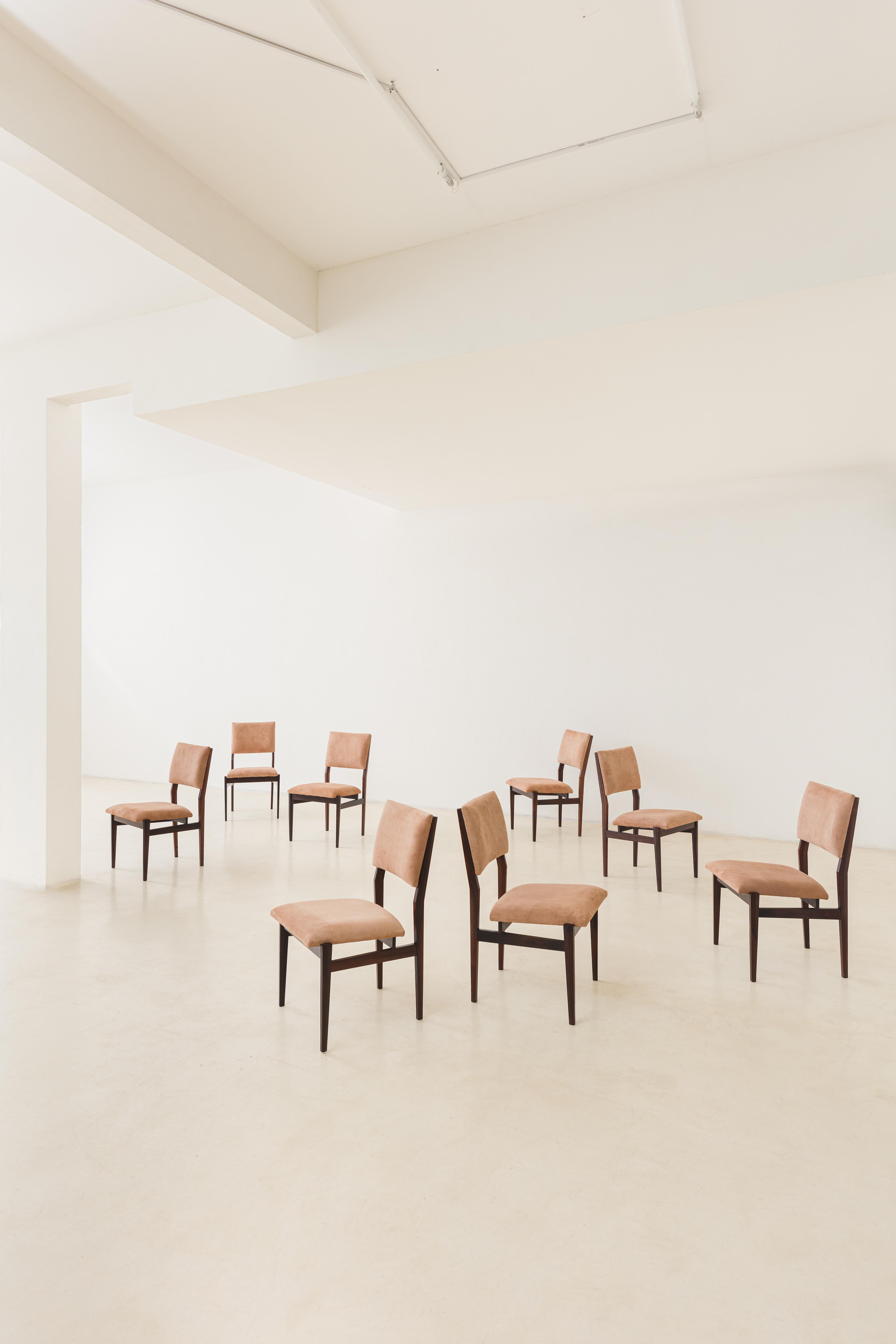 Set of Eight Rosewood Dining Chairs, Brazilian Midcentury Design, 1960s For Sale 3