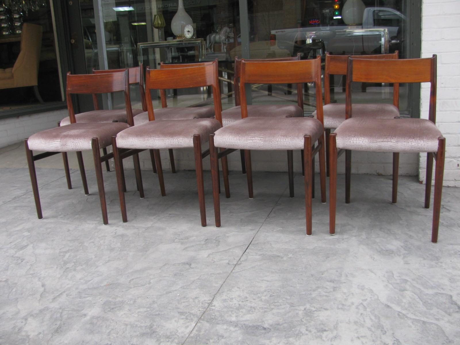 Scandinavian Modern Set of Eight Rosewood Midcentury Danish Model 418 Dining Chairs by Arne Vodder