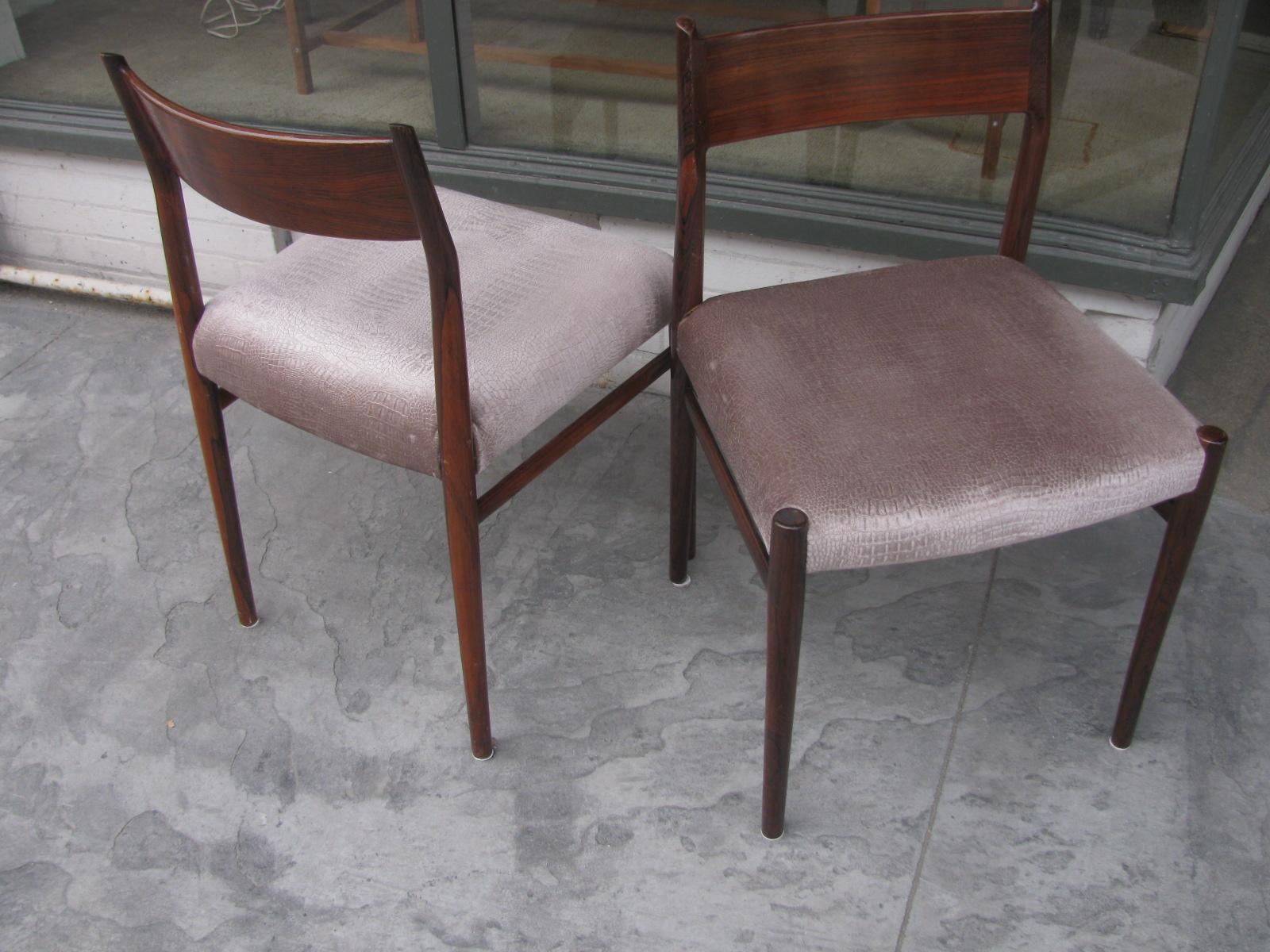 Set of Eight Rosewood Midcentury Danish Model 418 Dining Chairs by Arne Vodder 3