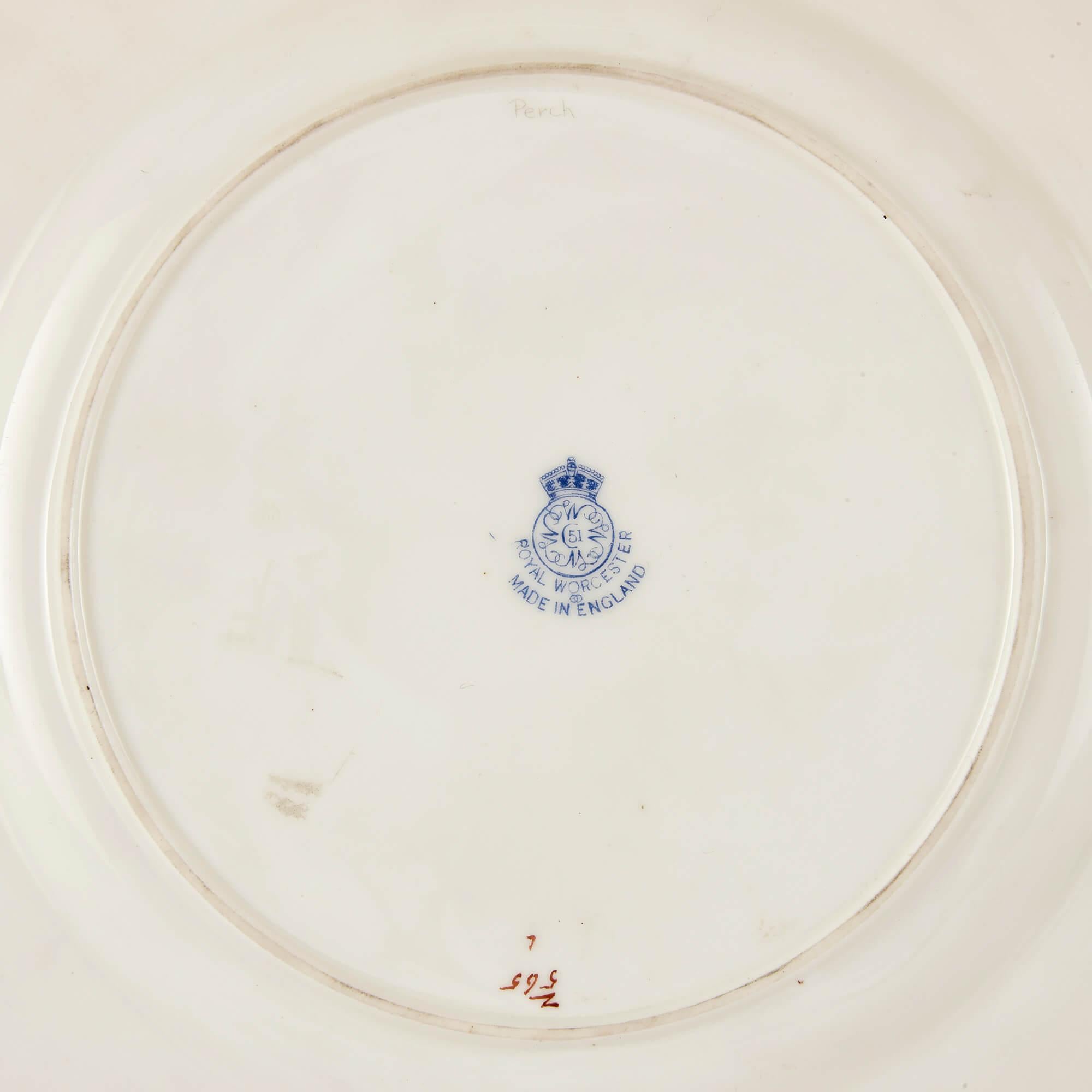 Porcelaine Ensemble de huit assiettes en porcelaine Royal Worcester Ichthyological en vente