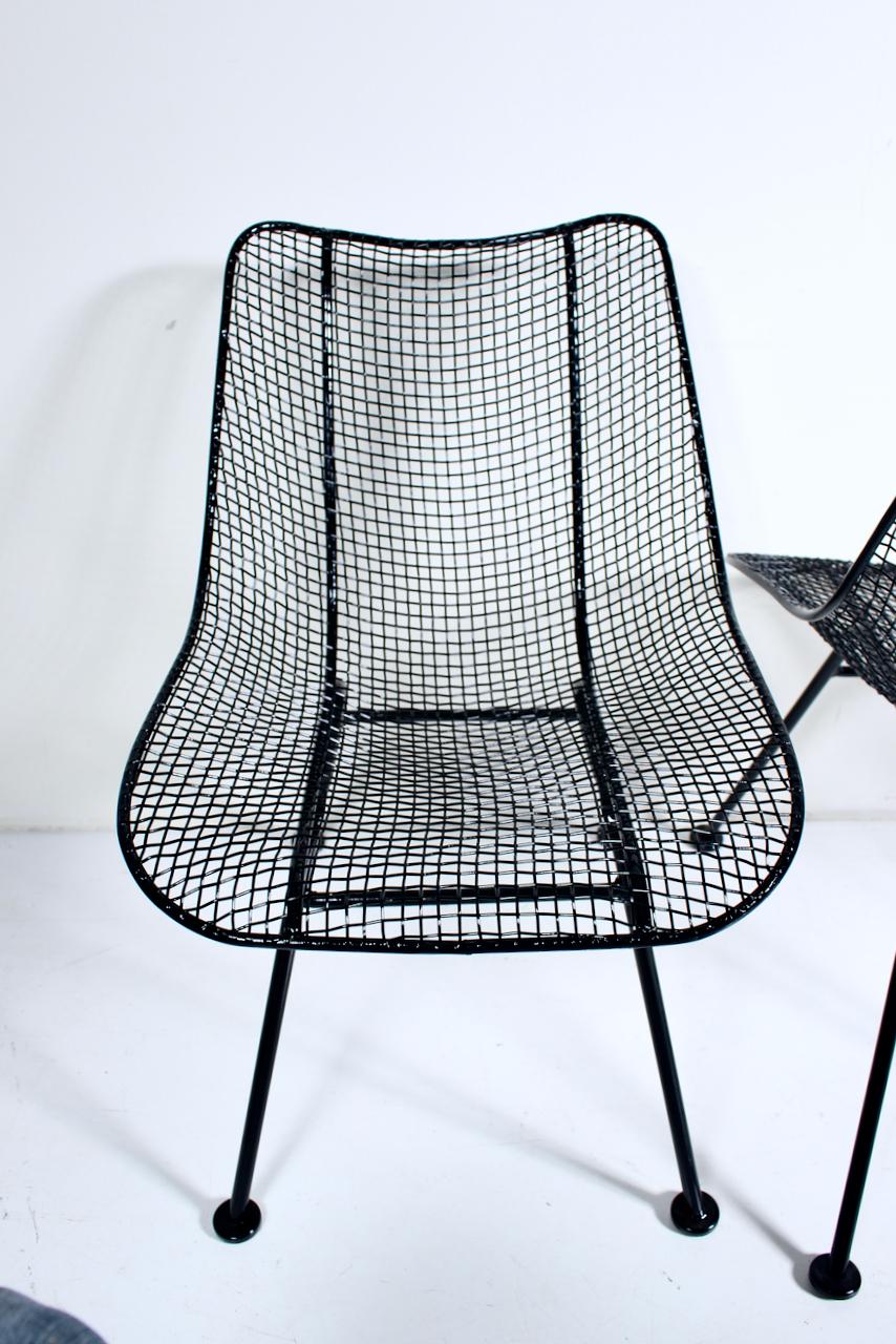 Mid-Century moderno Set di otto sedie da pranzo nere Russell Woodard 