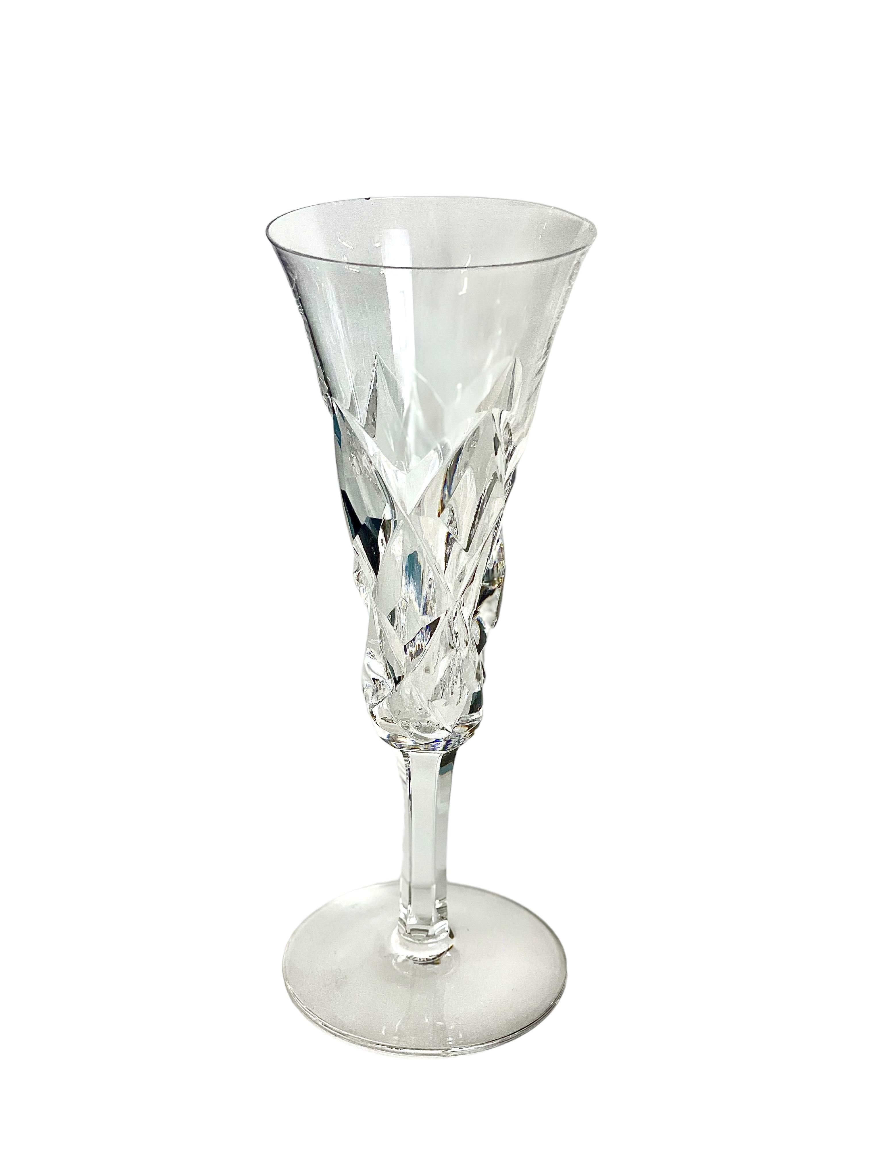 Set of Eight Saint Louis 'Adour' Series Crystal Champagne Flutes In Good Condition For Sale In LA CIOTAT, FR