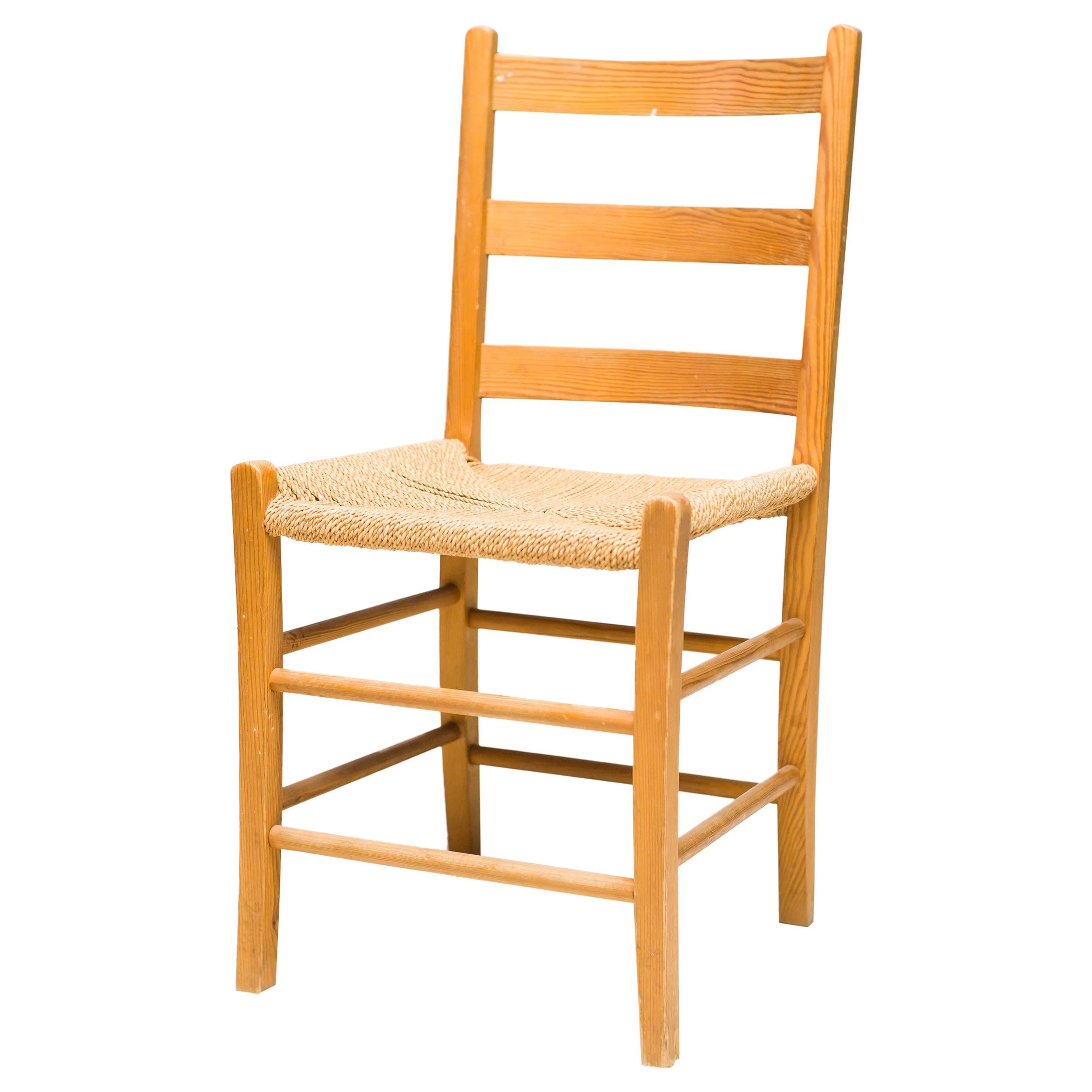 Set of Eight Dining Chairs in Pine For Sale at 1stDibs