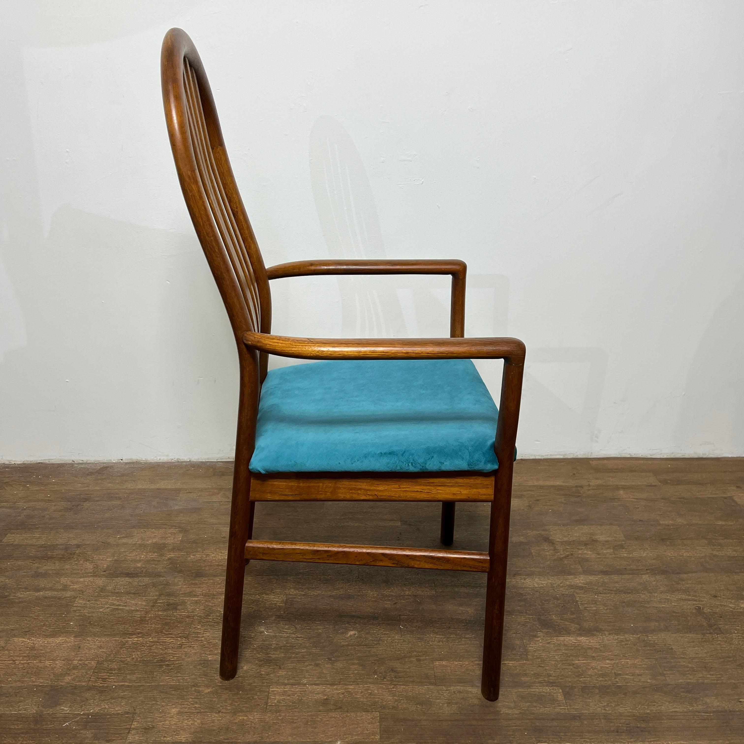 Ensemble de huit chaises de salle à manger à dossier haut en teck danois Schou Andersen Circa 1970 en vente 4