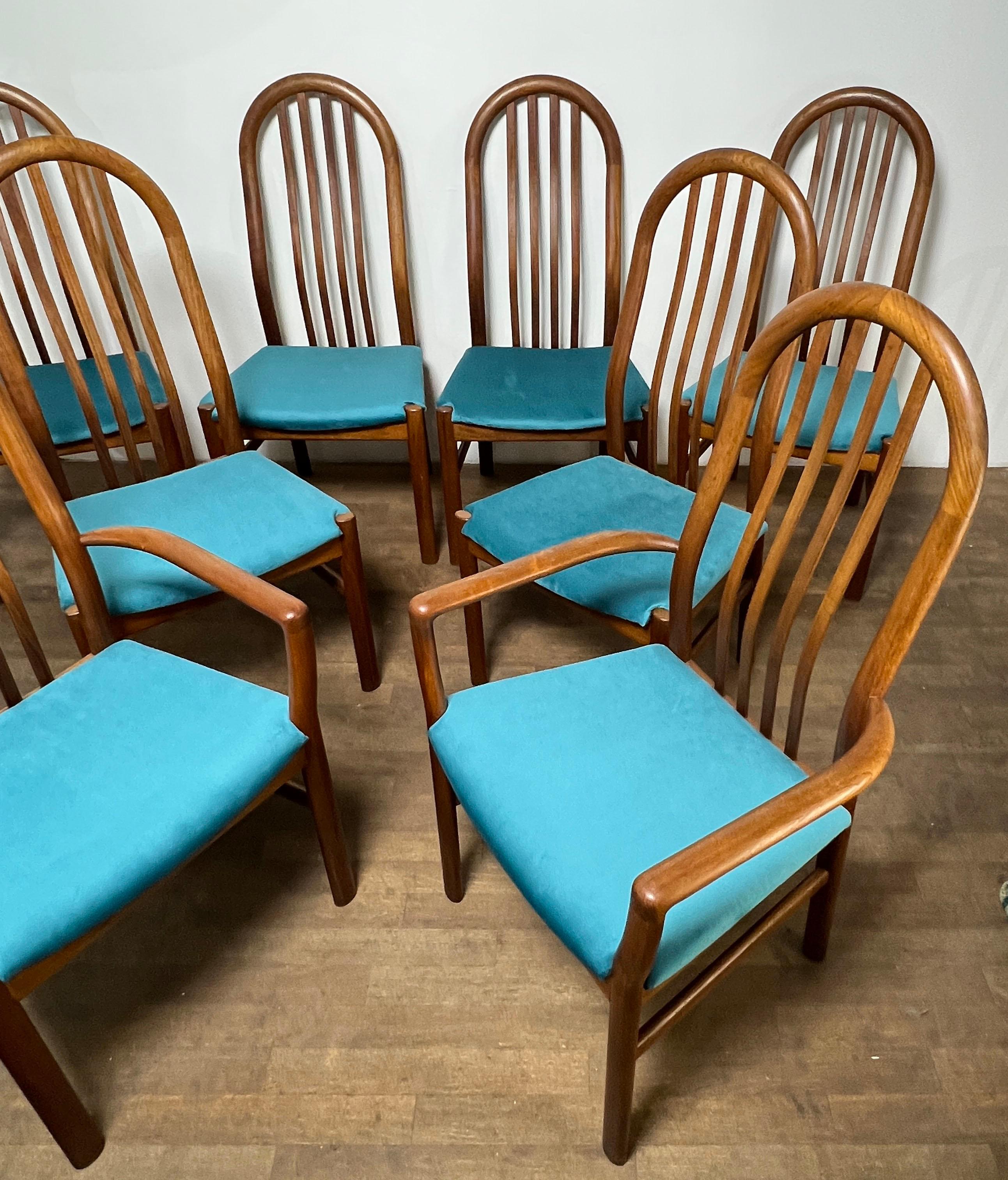 Scandinave moderne Ensemble de huit chaises de salle à manger à dossier haut en teck danois Schou Andersen Circa 1970 en vente