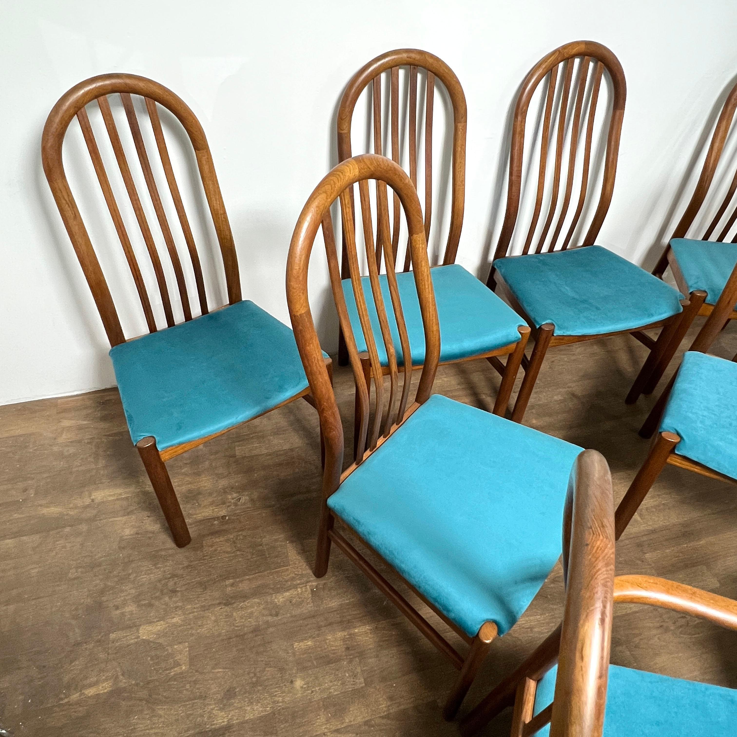 Danois Ensemble de huit chaises de salle à manger à dossier haut en teck danois Schou Andersen Circa 1970 en vente