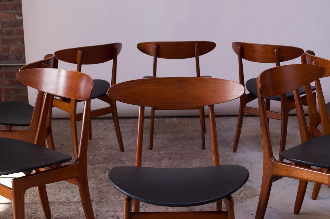 Mid-20th Century Set of Eight Sculptural Danish Teak Dining Chairs by Vilhelm Wohlert for Søborg