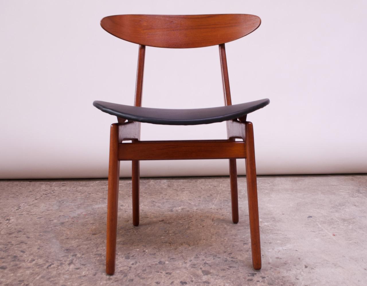 Set of Eight Sculptural Danish Teak Dining Chairs by Vilhelm Wohlert for Søborg 1