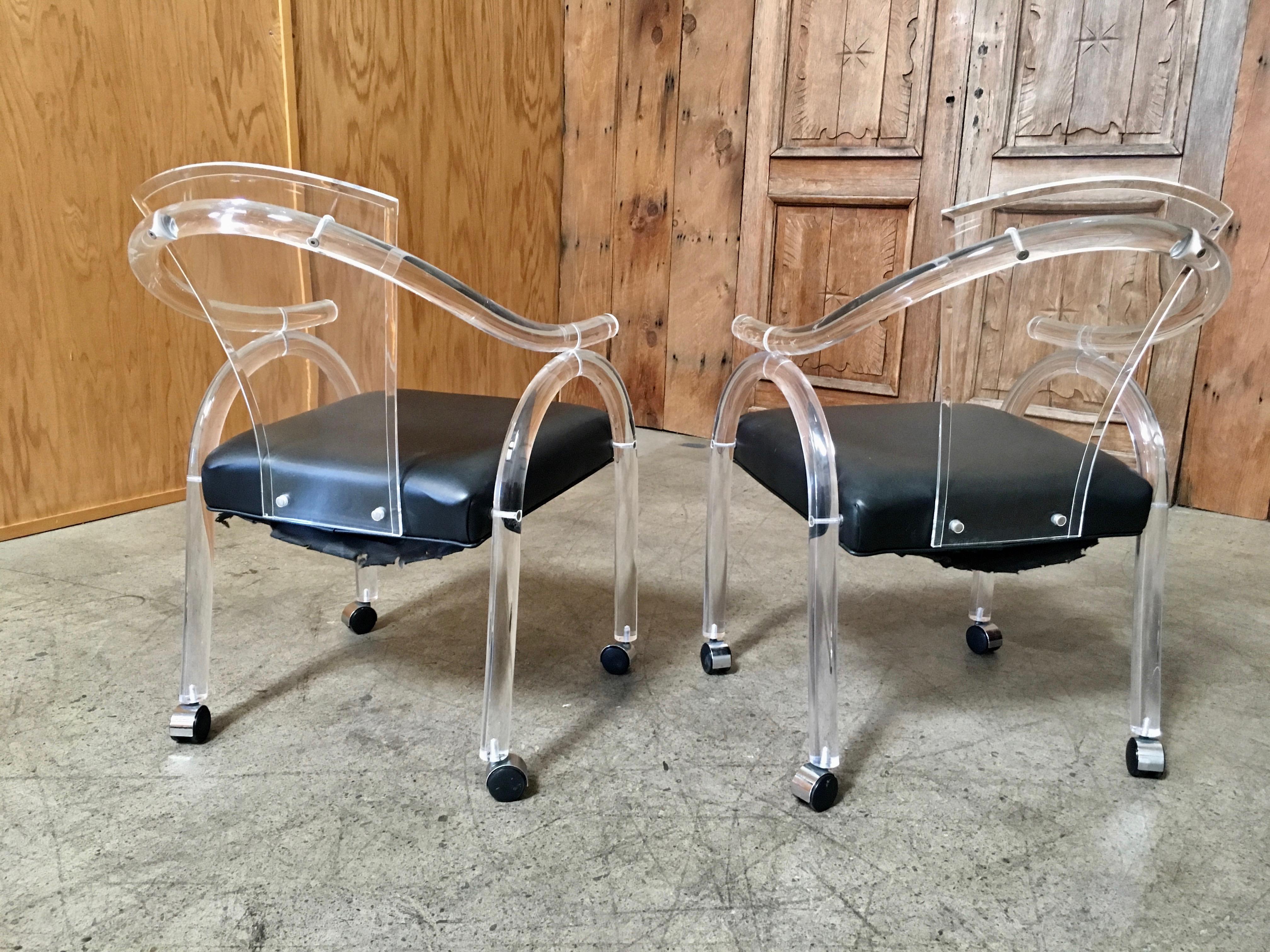 Post-Modern Set of Eight Sculptural Lucite Dining Chairs