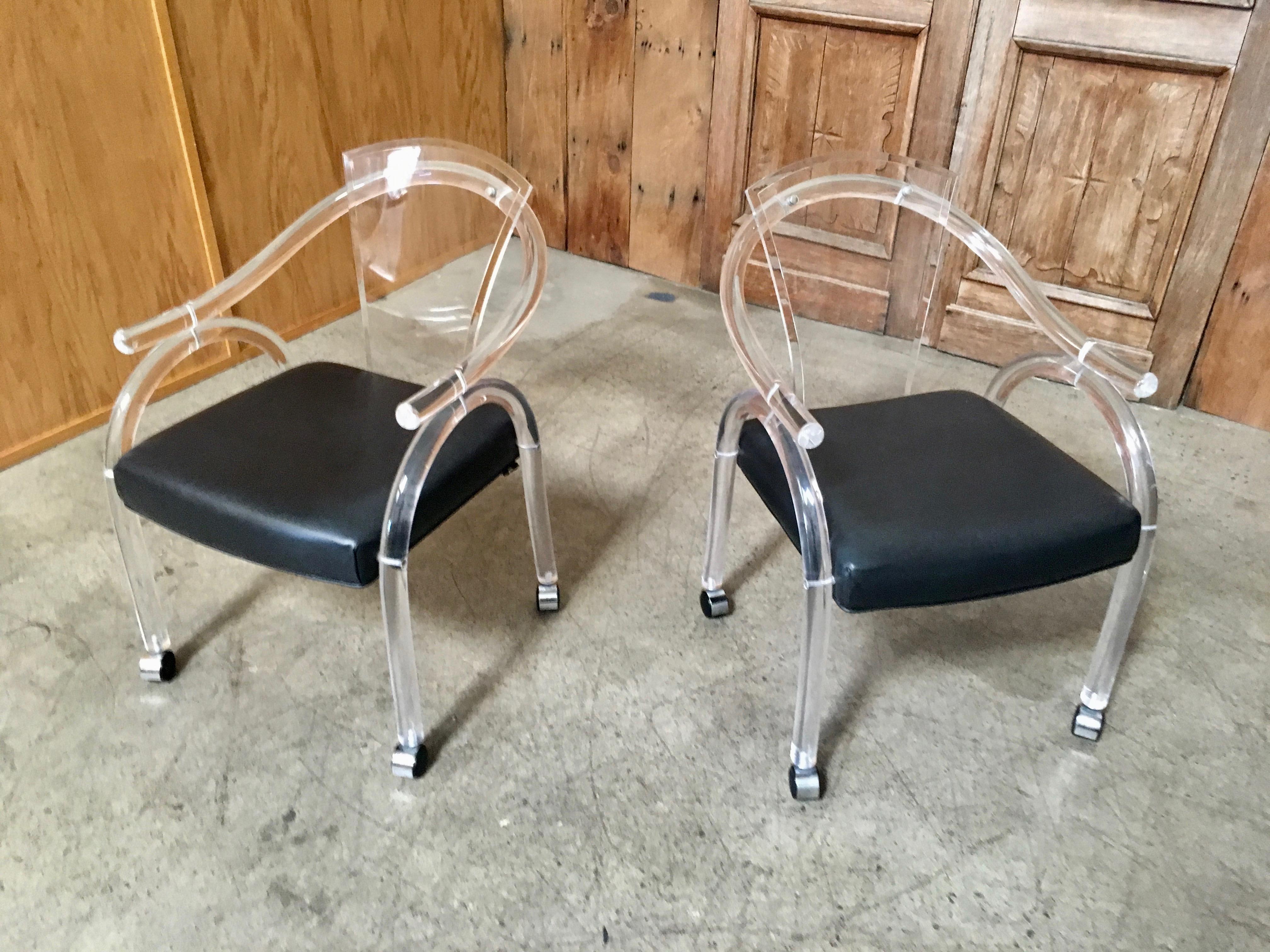 Set of Eight Sculptural Lucite Dining Chairs In Good Condition In Denton, TX