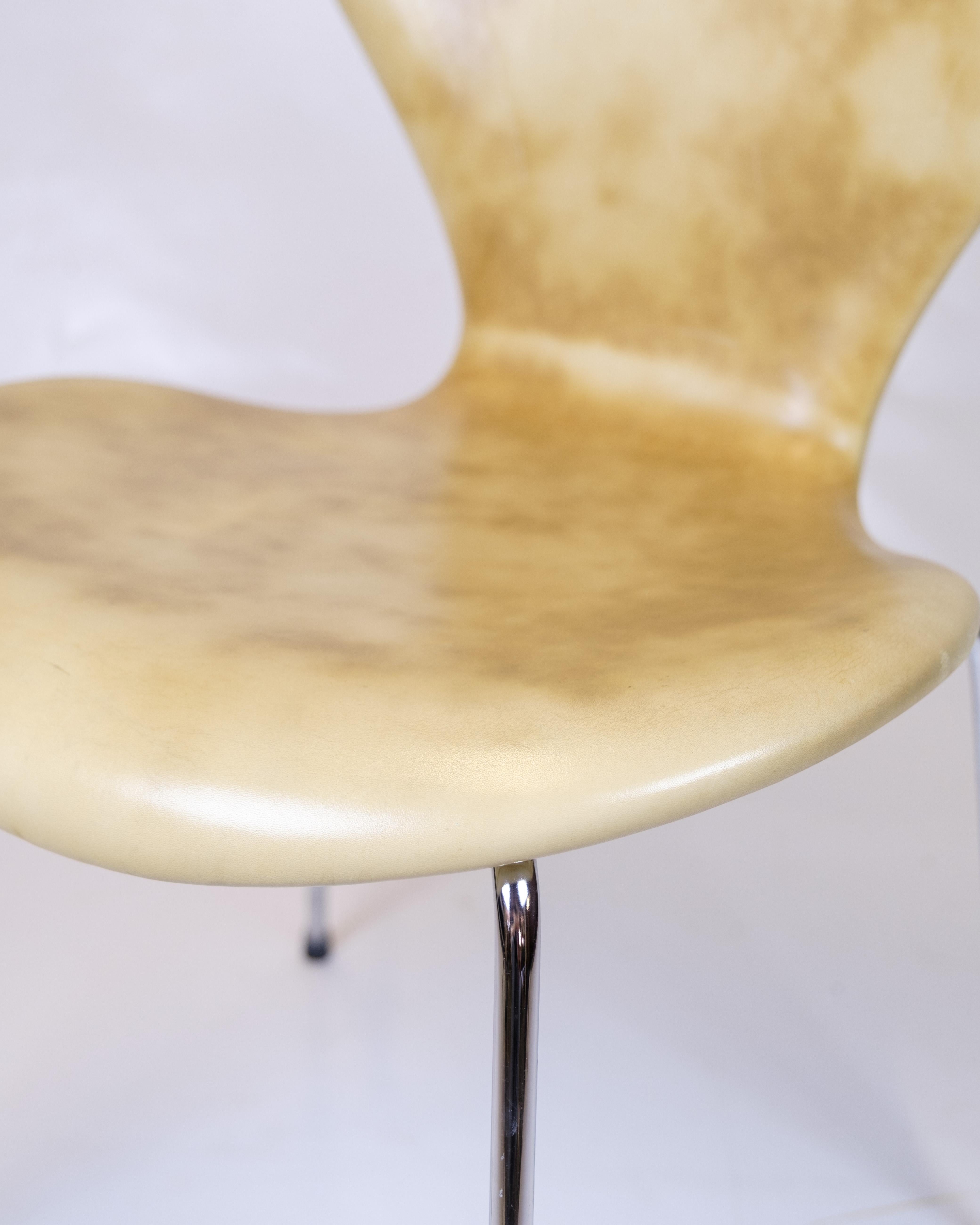 Set Of Eight Series Seven Chairs Model 3107 In Natural Leather By Arne Jacobsen In Good Condition For Sale In Lejre, DK