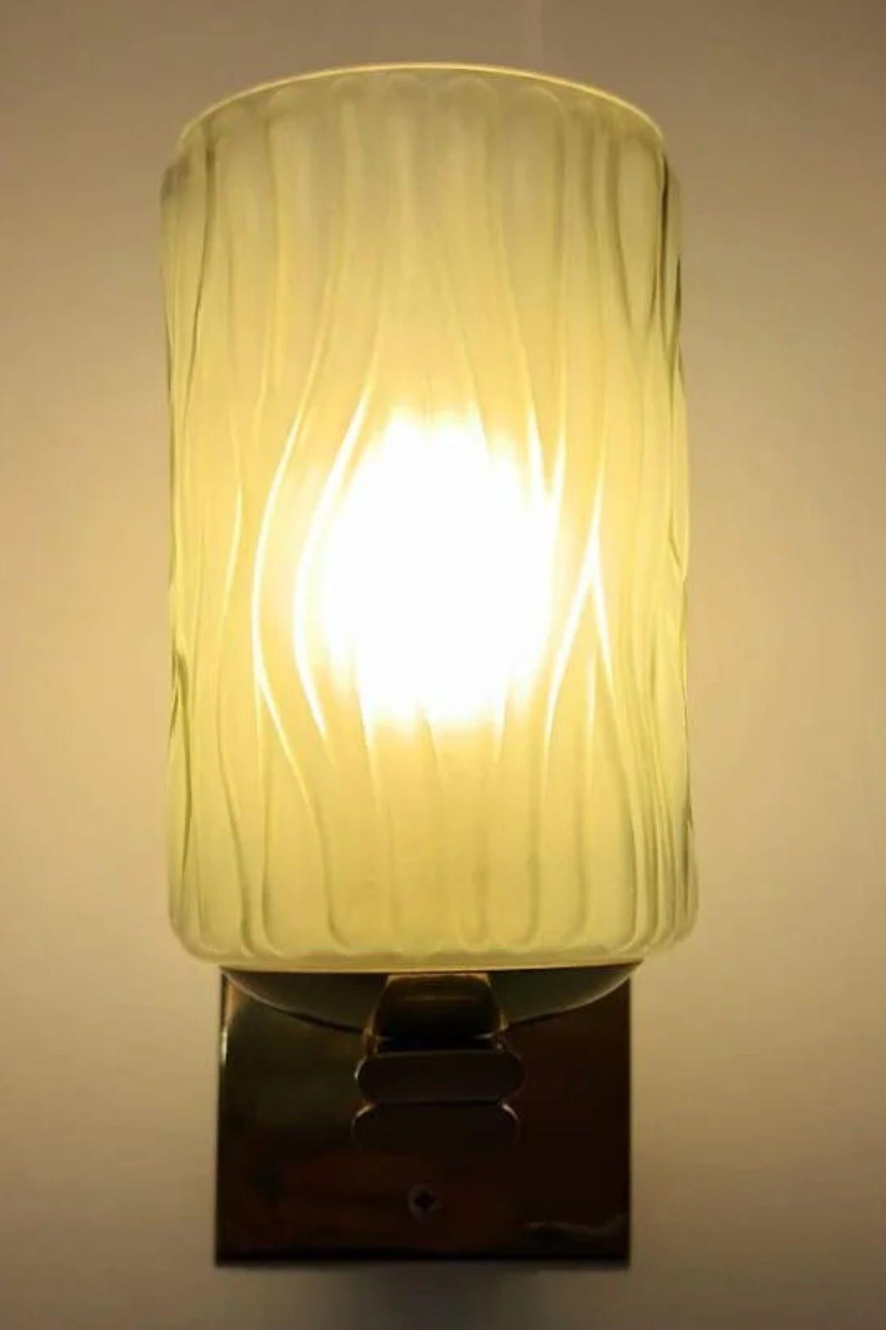 Set di otto lampade di Murano con texture fumé di Barovier&Toso. Italia, anni '50. in vendita 3