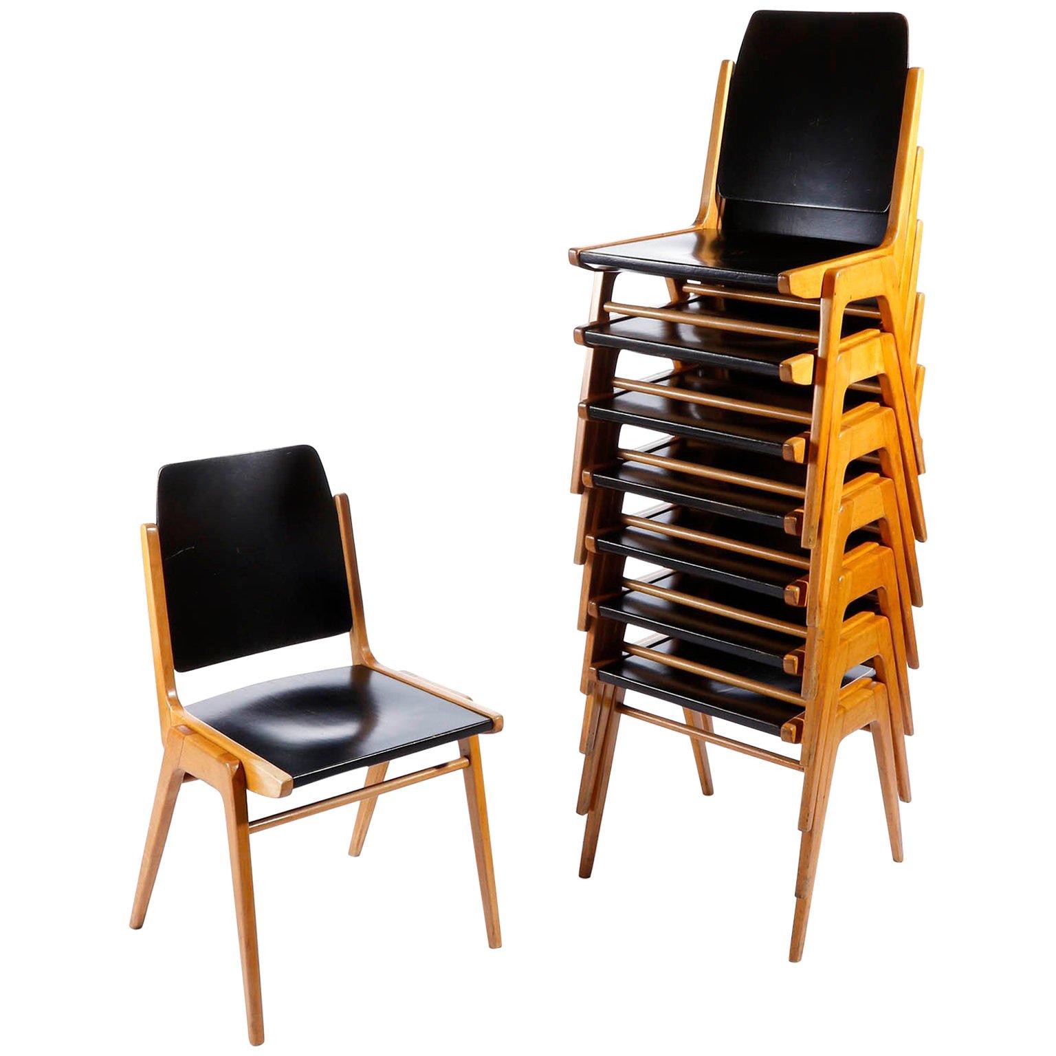 A set of eight bicolored stacking chairs designed by Austrian architect Franz Schuster for the Stadtpark-Forum Graz in 1959. The offered chairs were manufactured by Wiesner-Hager in Mid-Century, circa 1960 (late 1950s or early 1960s).
A very simple