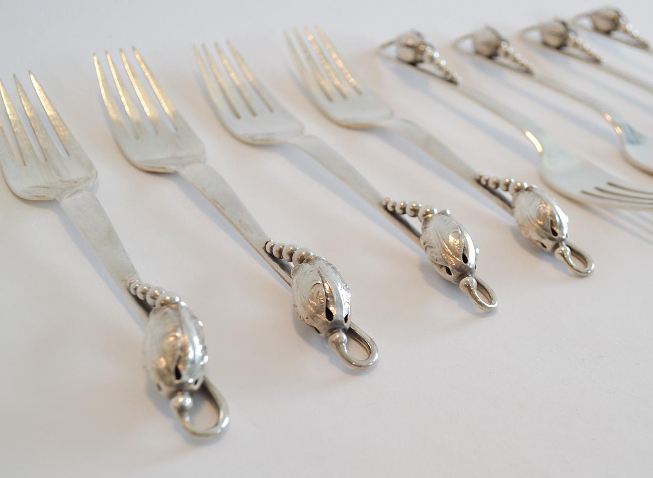 Set di otto forchette da insalata in argento sterling Blossom di Georg Jensen, Danimarca In condizioni buone in vendita a Fort Lauderdale, FL