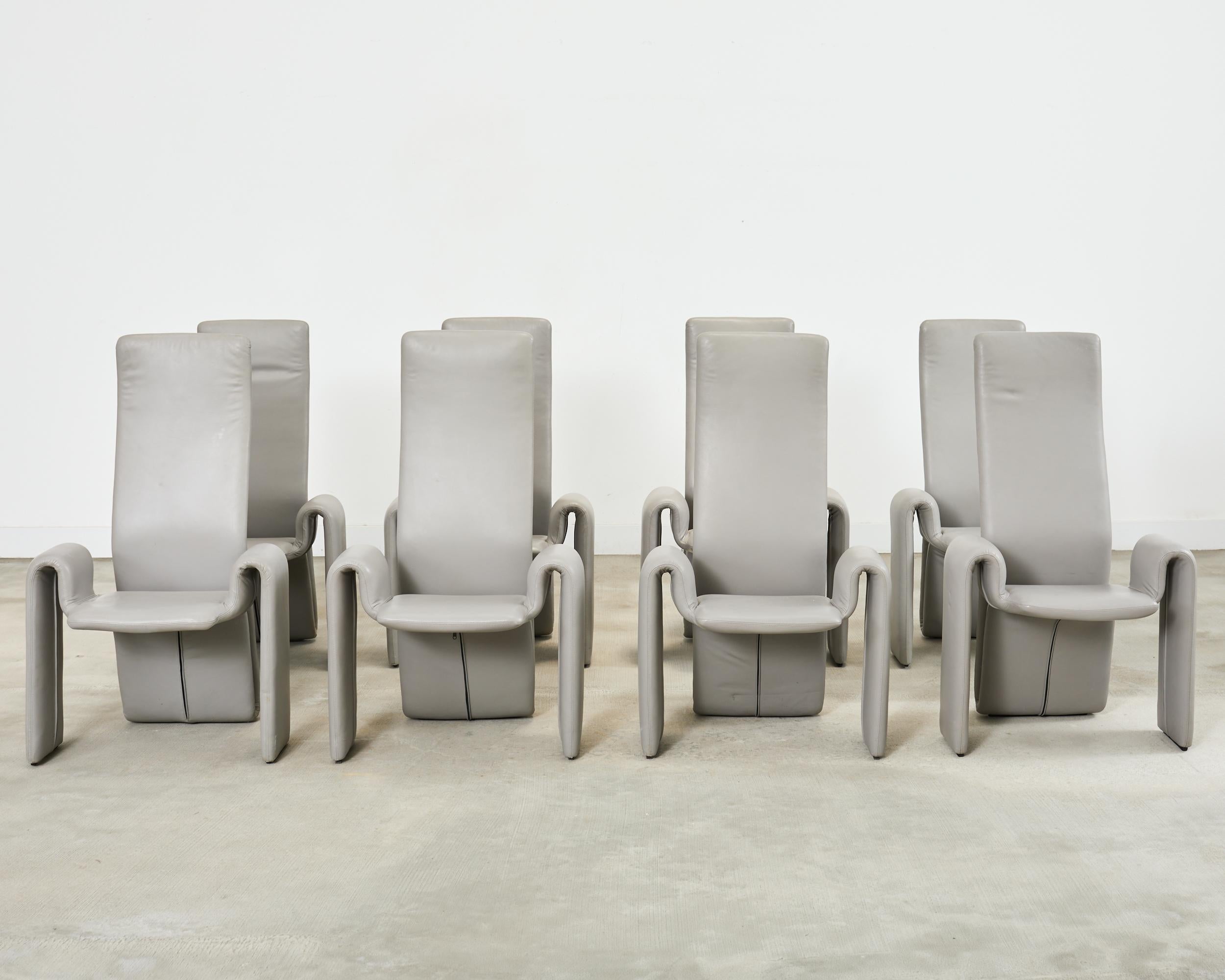 Conjunto de ocho sillas de comedor de piel Steve Leonard para Brayton Posmoderno en venta