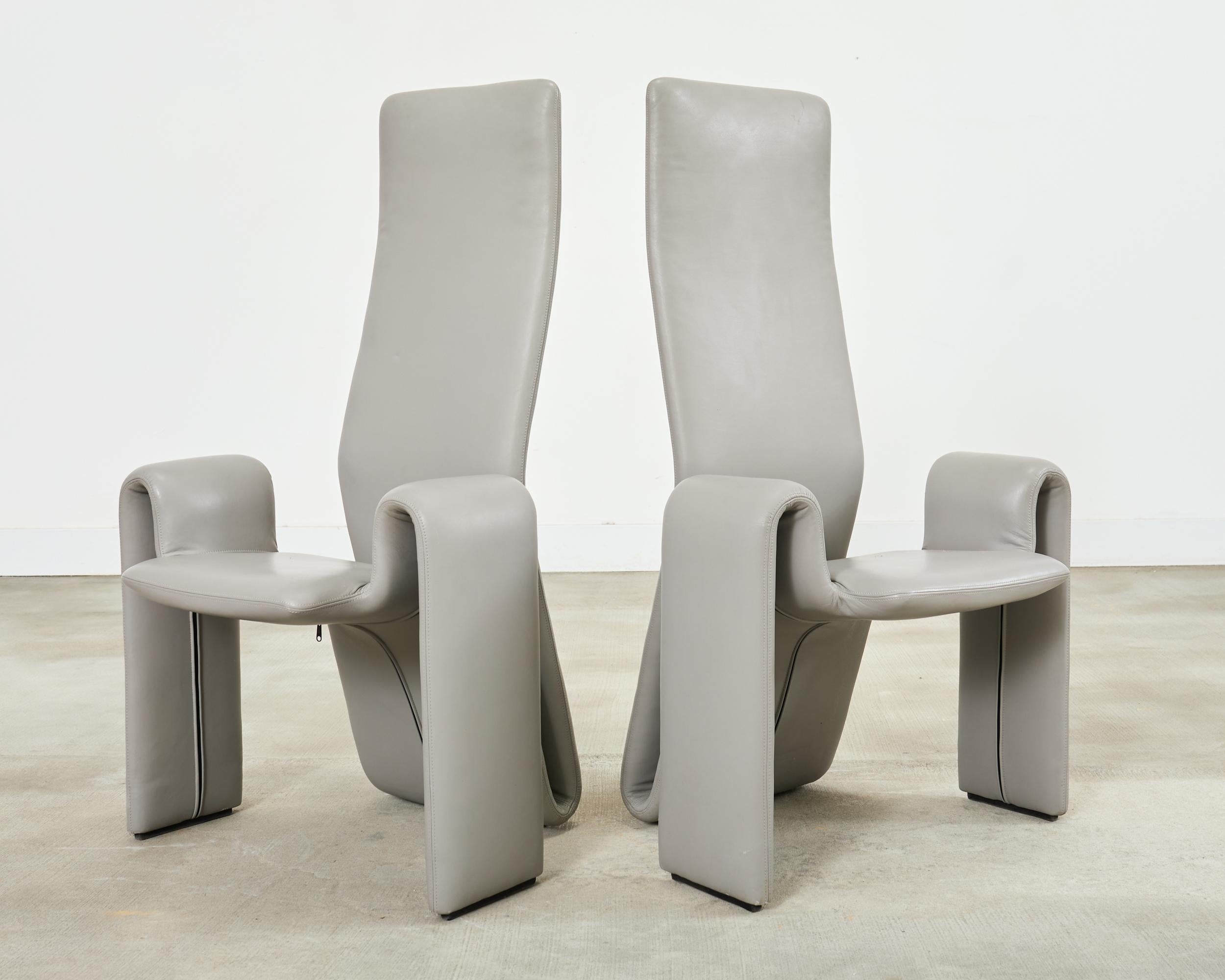 Conjunto de ocho sillas de comedor de piel Steve Leonard para Brayton Hecho a mano en venta