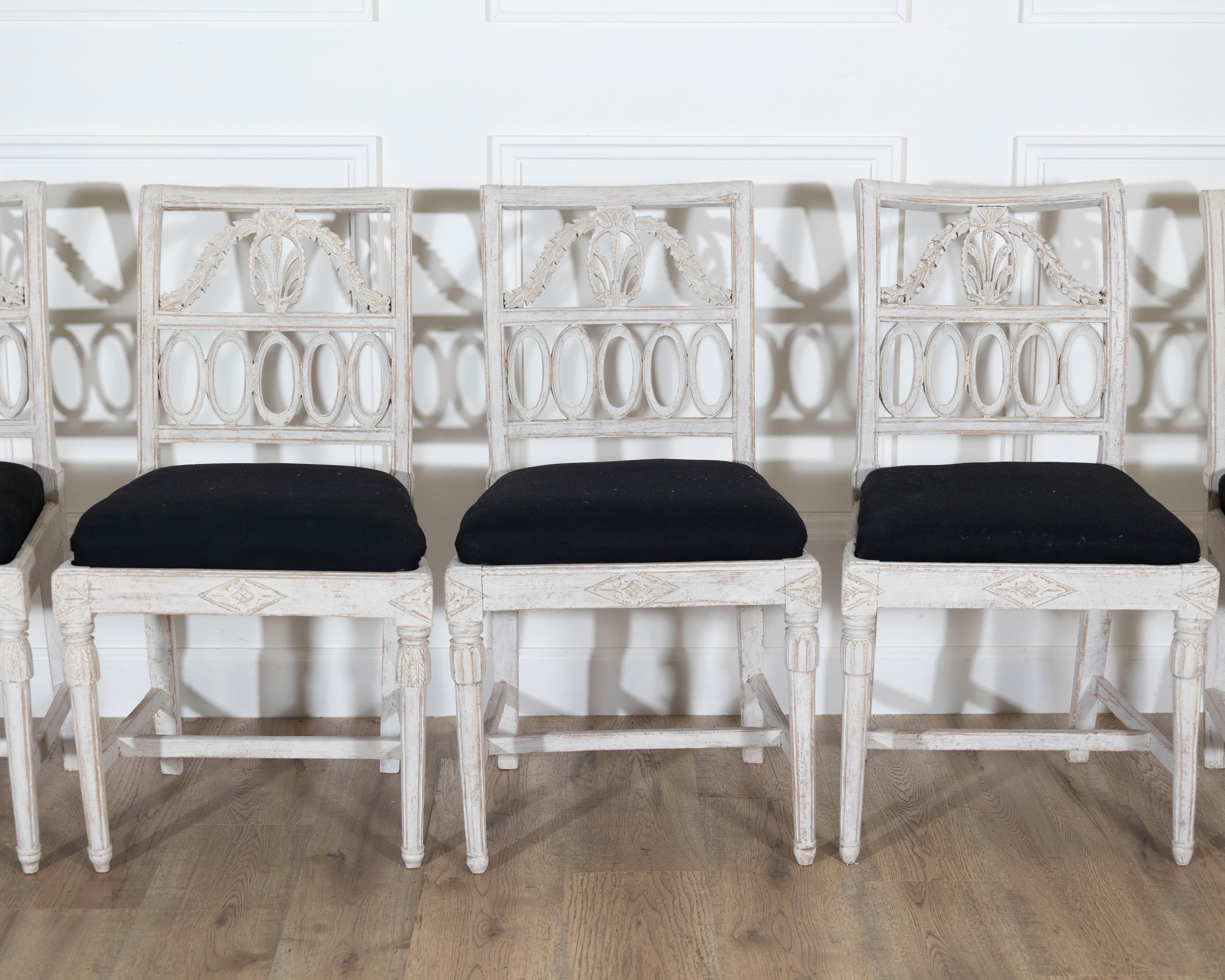 Set of Eight Swedish Gustavian Dining Chairs, circa 1820 im Zustand „Gut“ im Angebot in Atlanta, GA