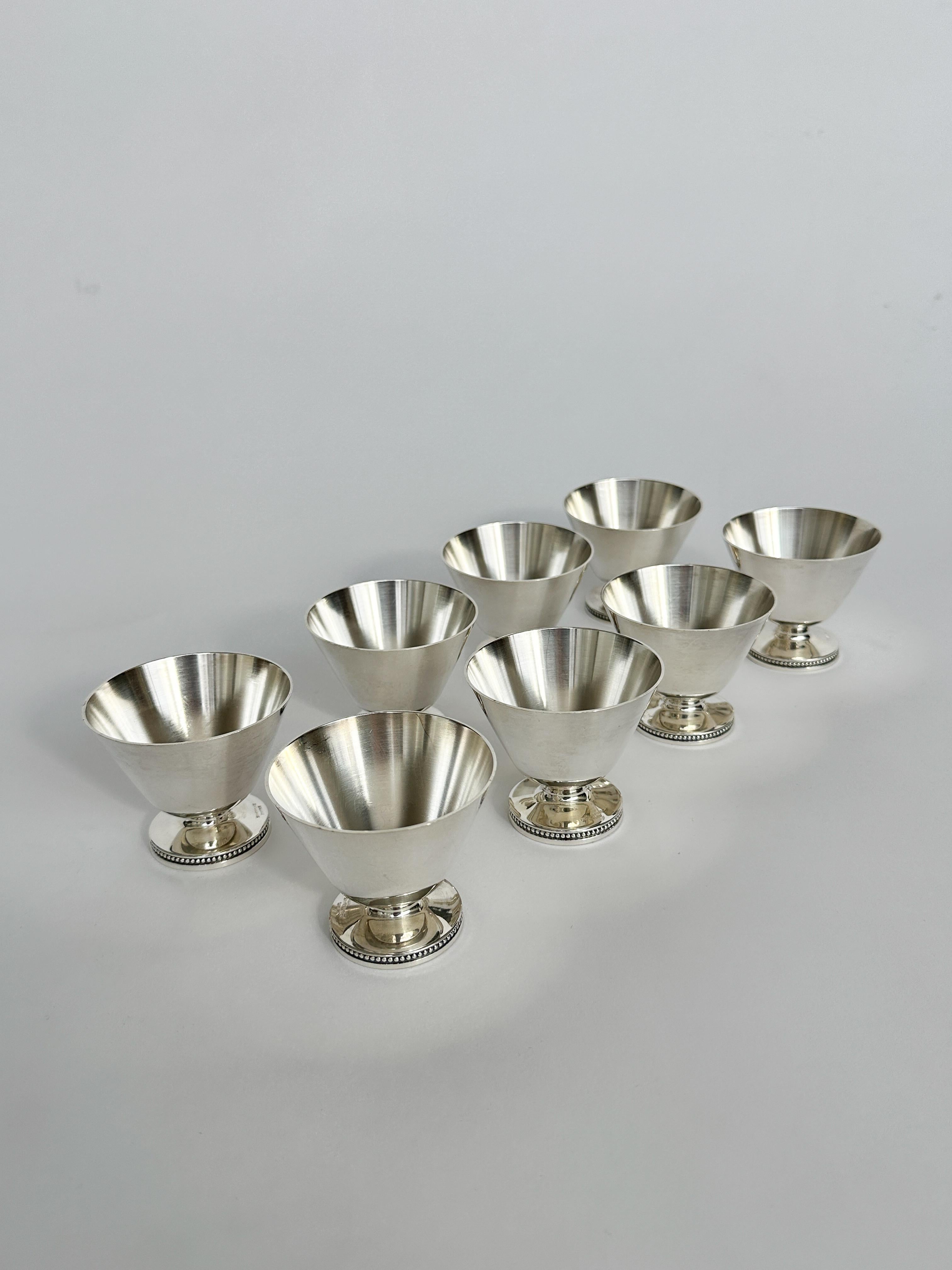 Set of Eight Swedish Silver Cups Cocktail Glass Nickel Silver 1940s Art Deco In Good Condition For Sale In Basel, BS
