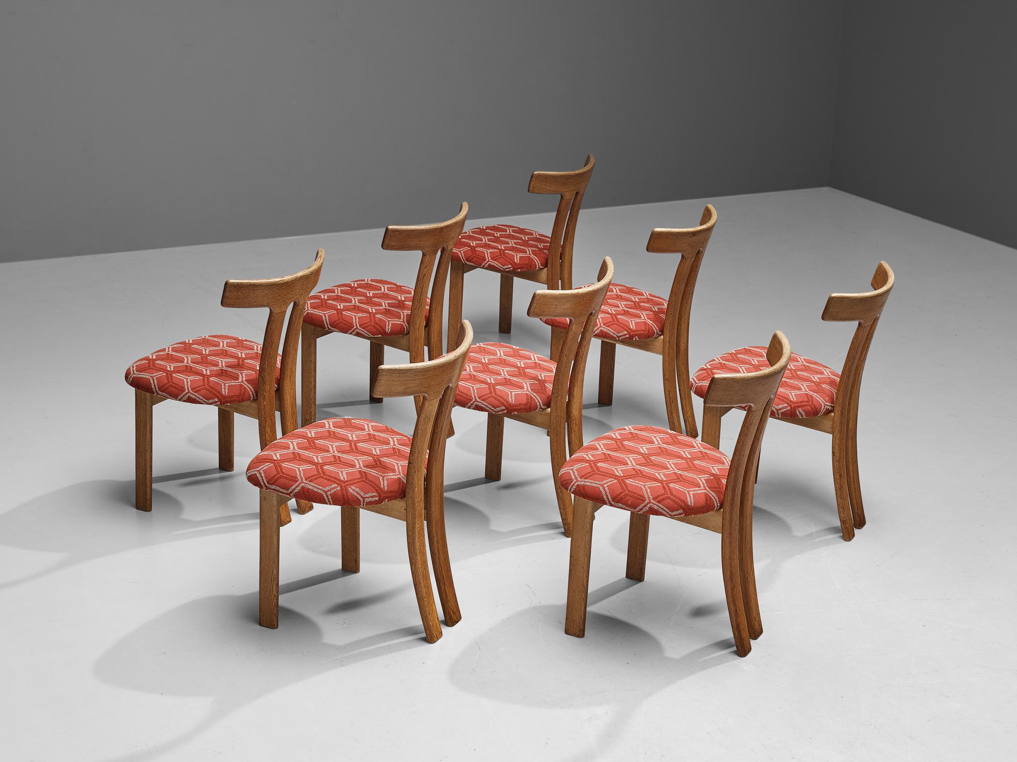 Set of Eight 'T-shape' Dining Chairs in Oak and Red Patterned Upholstery In Good Condition In Waalwijk, NL