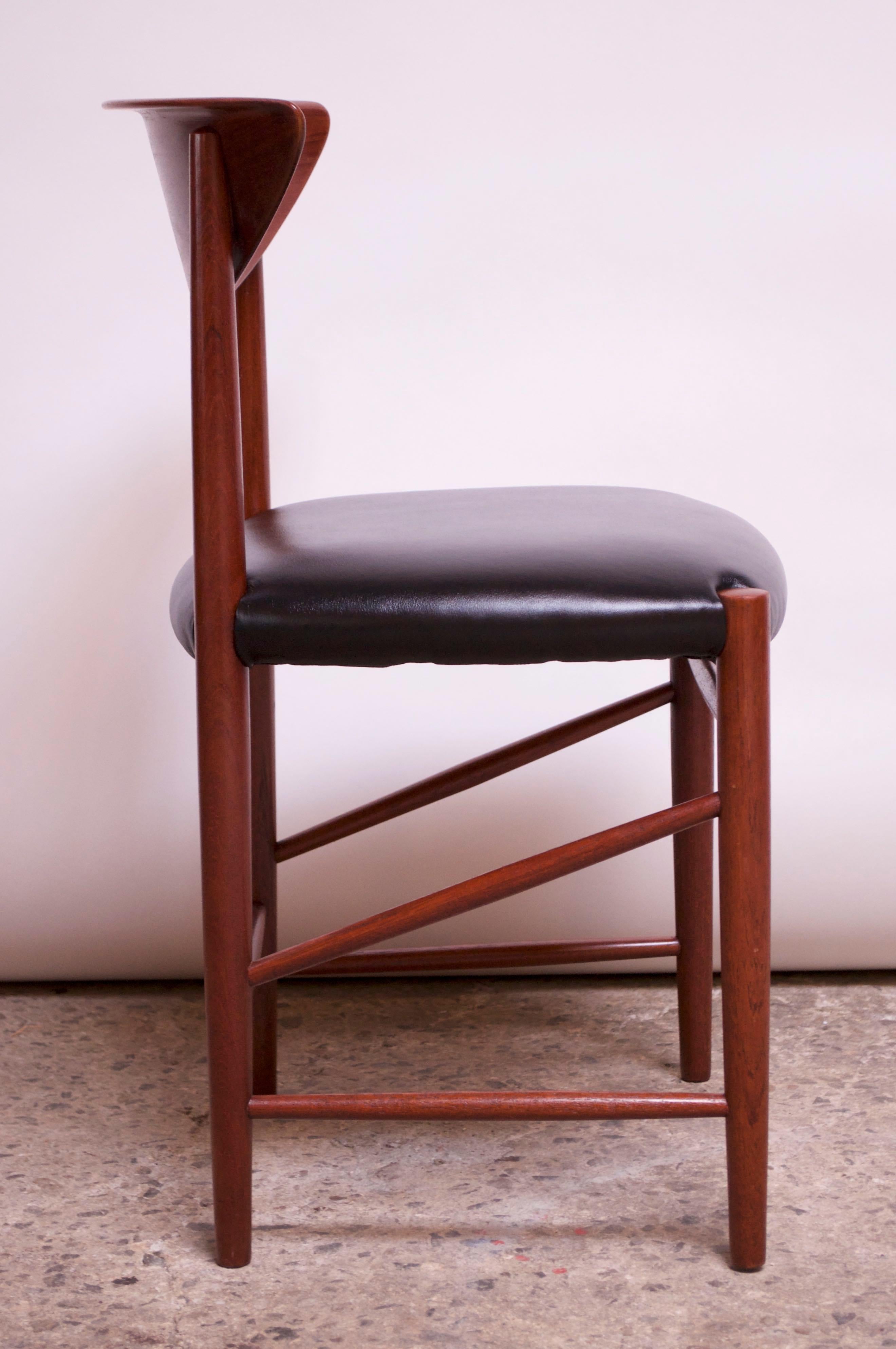 Set of Eight Teak Dining Chairs by Peter Hvidt and Orla Mølgaard Nielsen 4