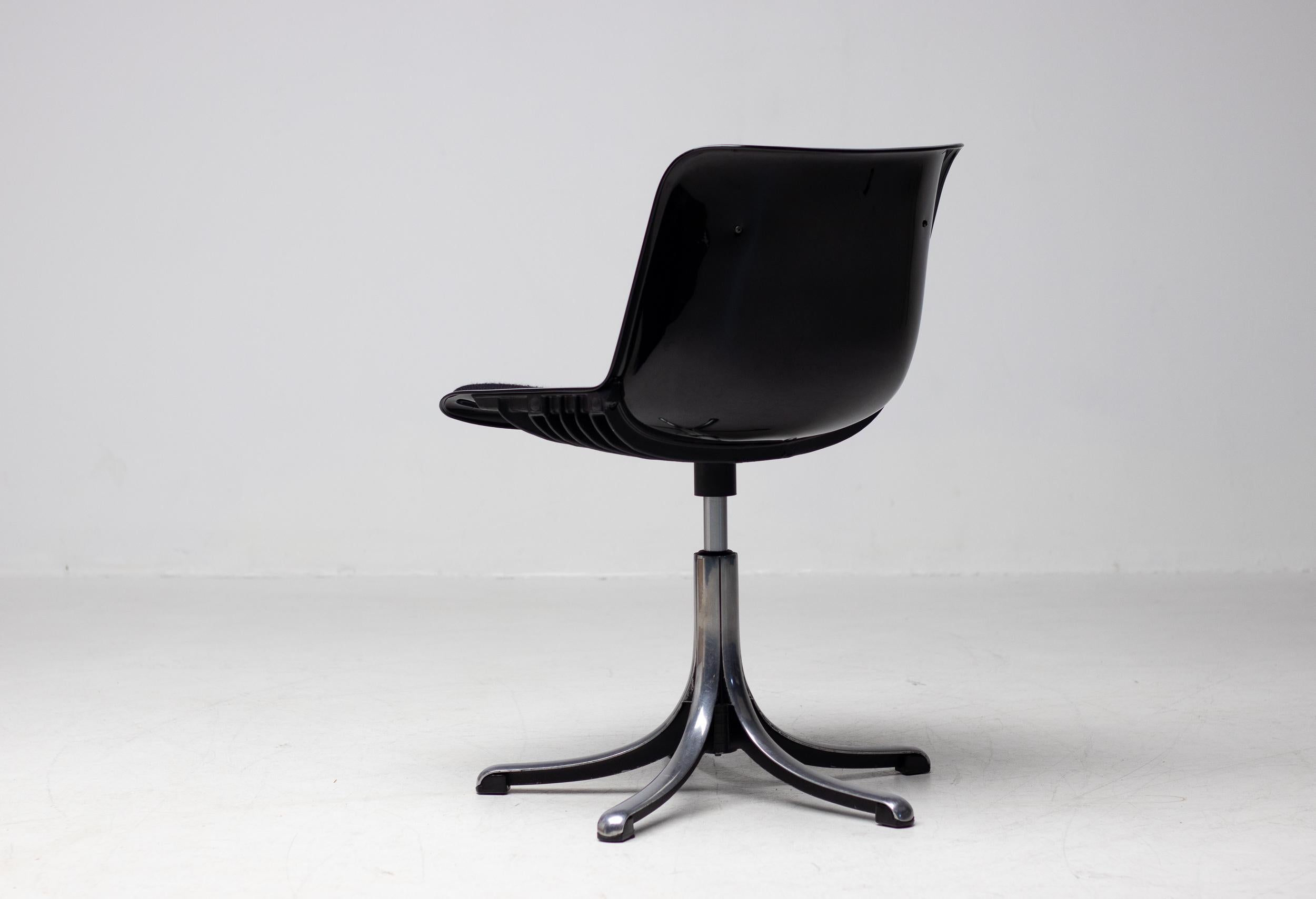 Mid-Century Modern Set of Eight Tecno Modus Chairs by Osvaldo Borsani for Chanel For Sale
