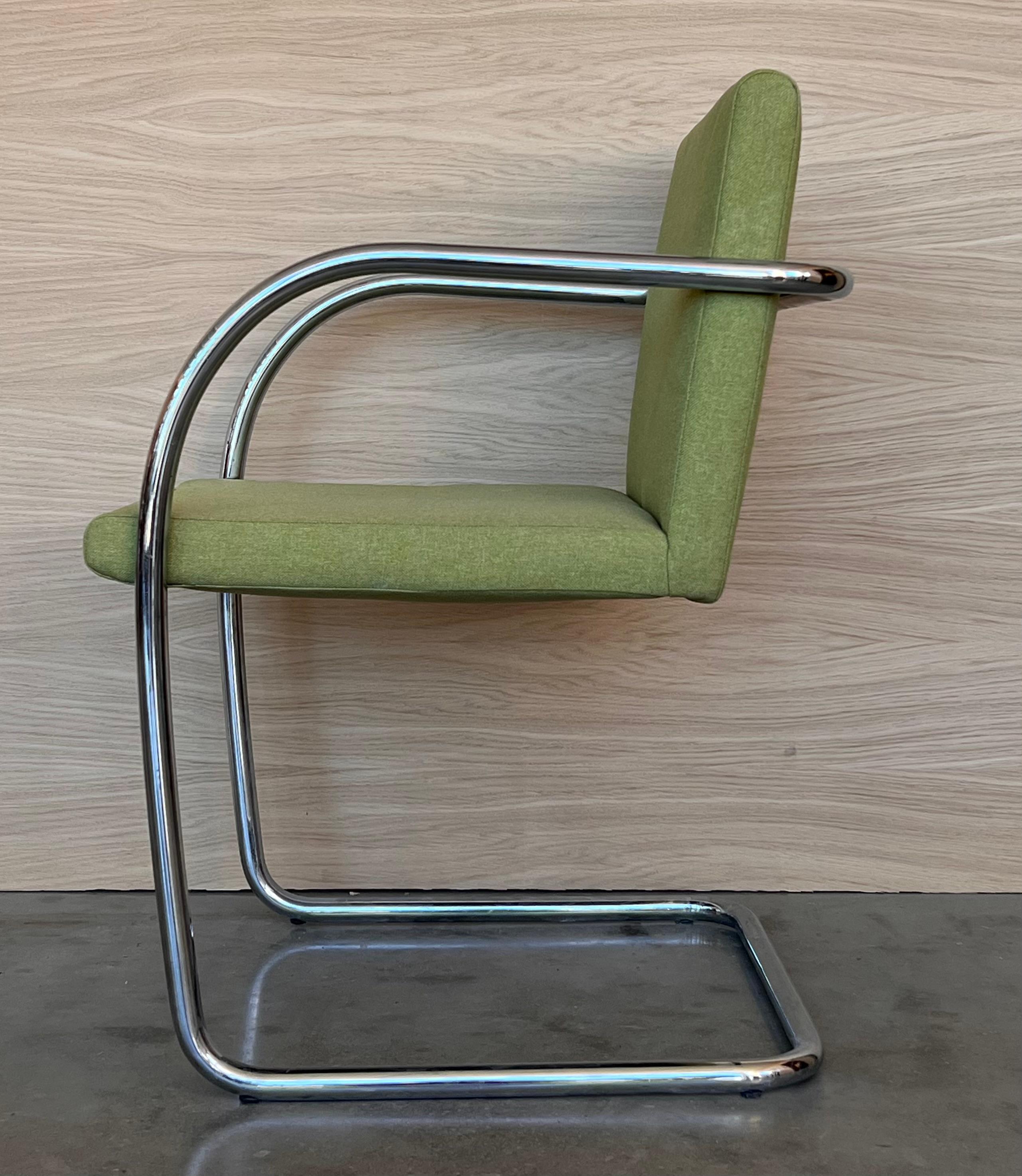 Set of Six Mies Van Der Rohe Tubular Brno Chairs by Knoll In Good Condition For Sale In Miami, FL