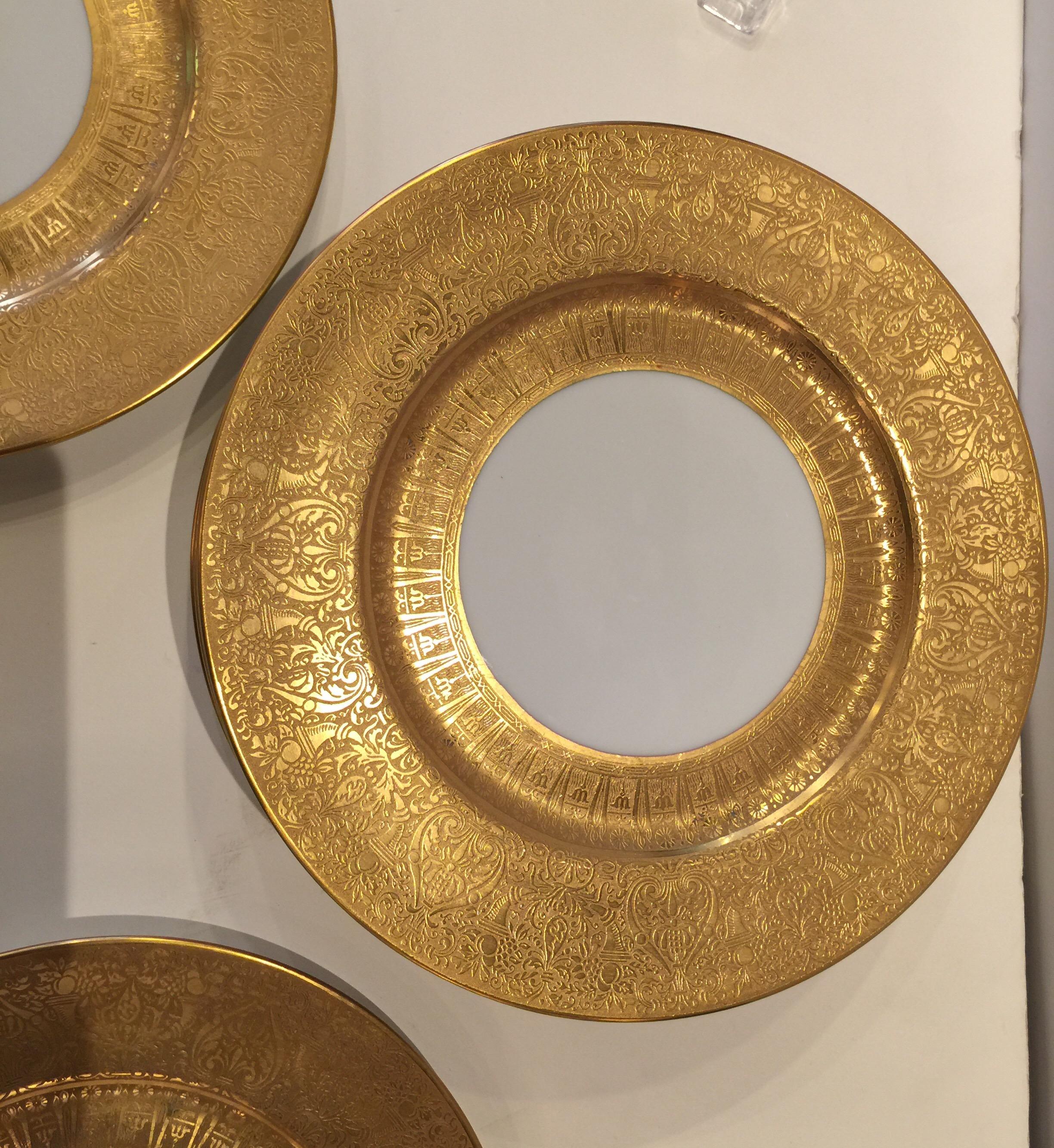 Set of Eight Thick Gold Embossed Dinner/Service Plates Heinrich & Co., Bavaria In Excellent Condition In Lambertville, NJ