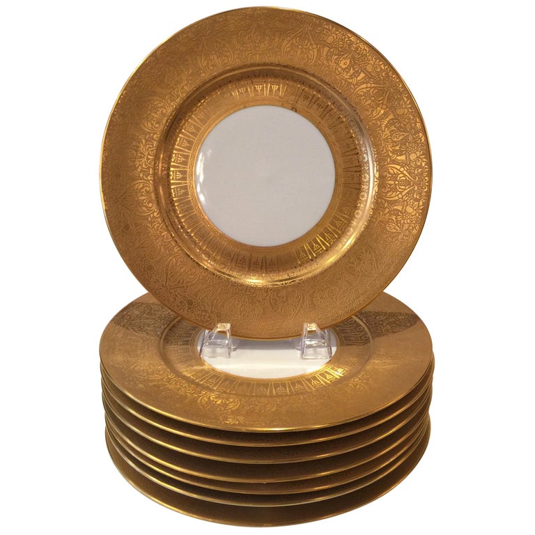 Set of Eight Thick Gold Embossed Dinner/Service Plates Heinrich and Co