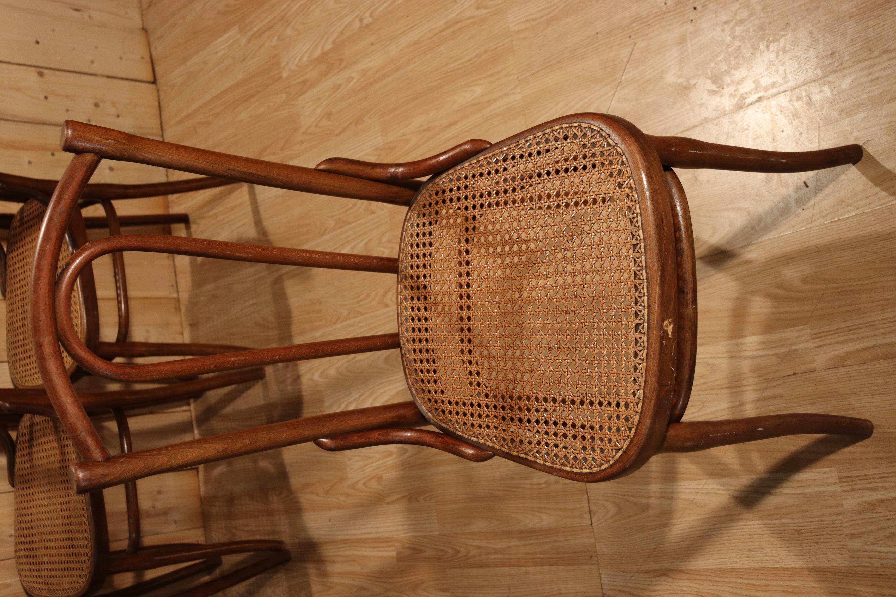 Set Of Eight Thonet Bistro Chairs No. 56 en vente 2