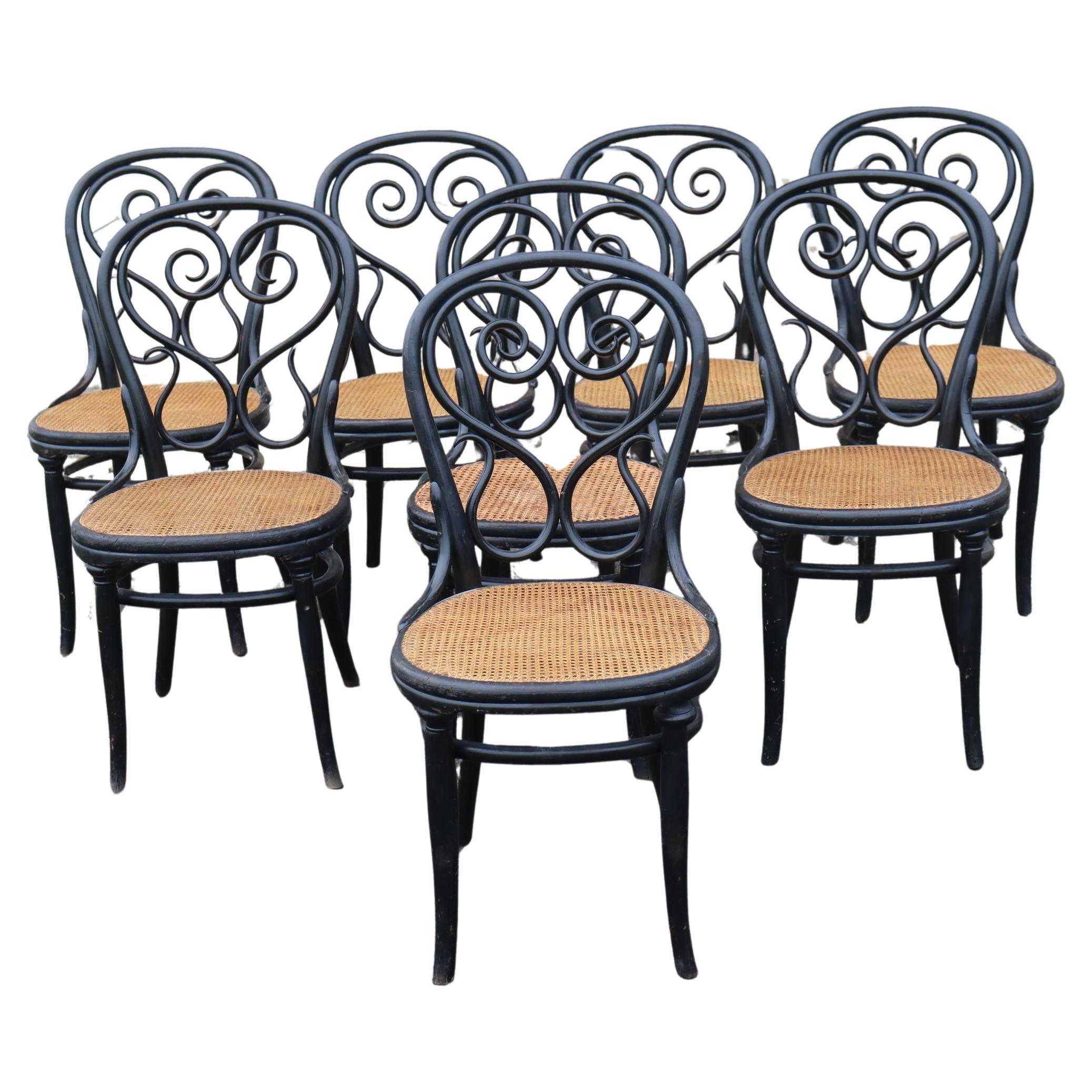 Set Of Eight Thonet Chairs, Model No. 4, Known As "daum Café", 1880