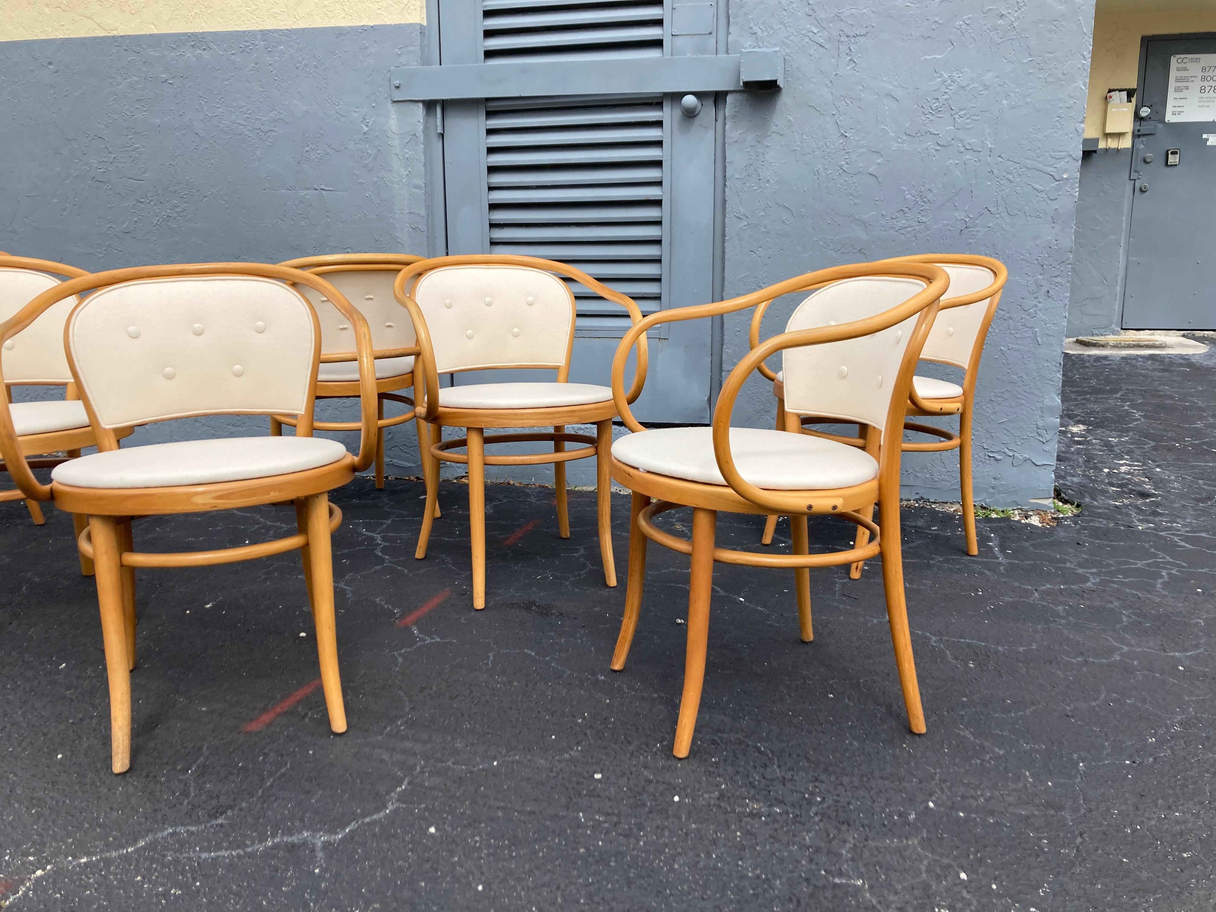 Set of Eight Thonet Dining Chairs 210, Knoll Fabric, Bentwood 14