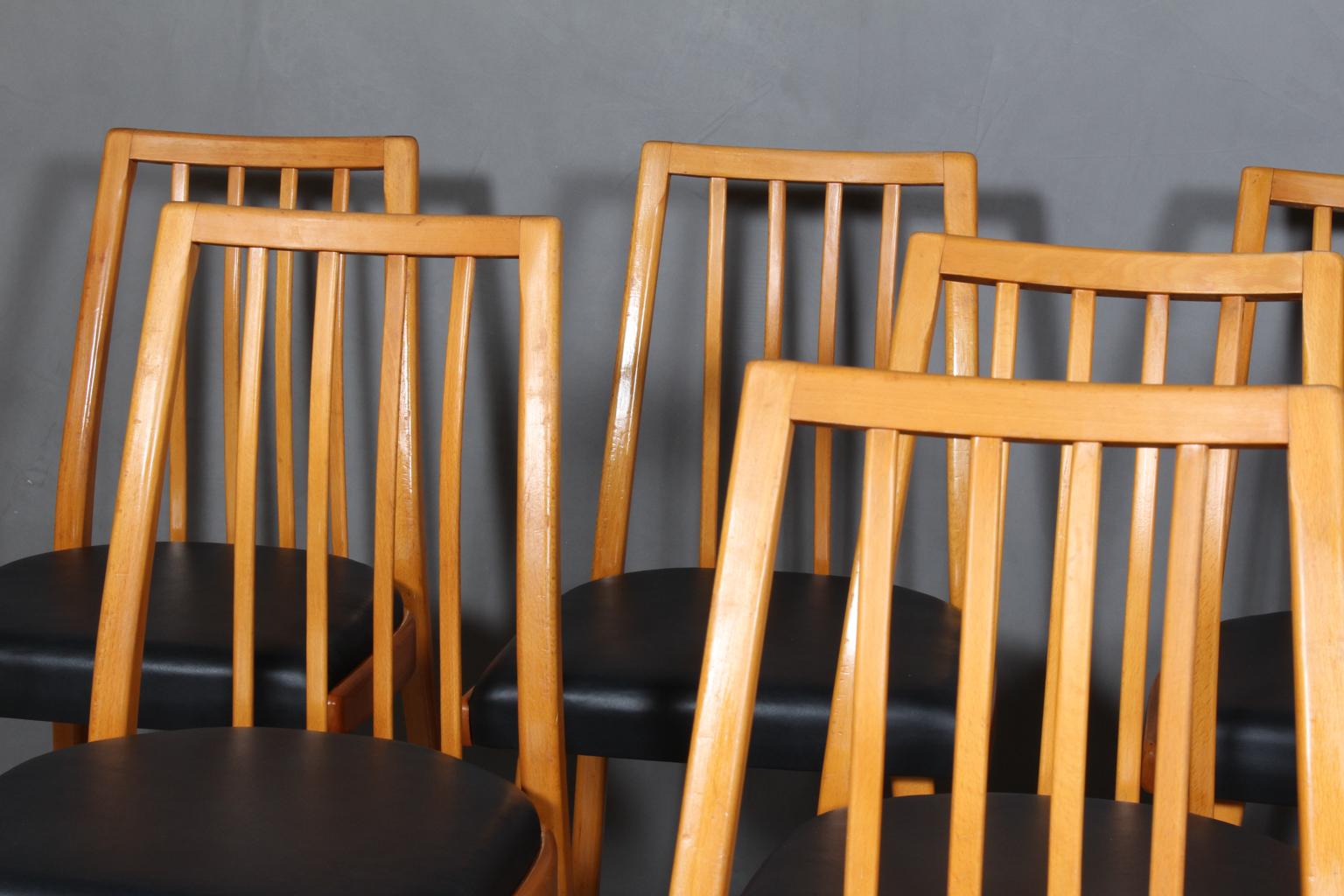 Czech Set of Eight Thonet ‘Ton’ Dining Chairs, 1940s