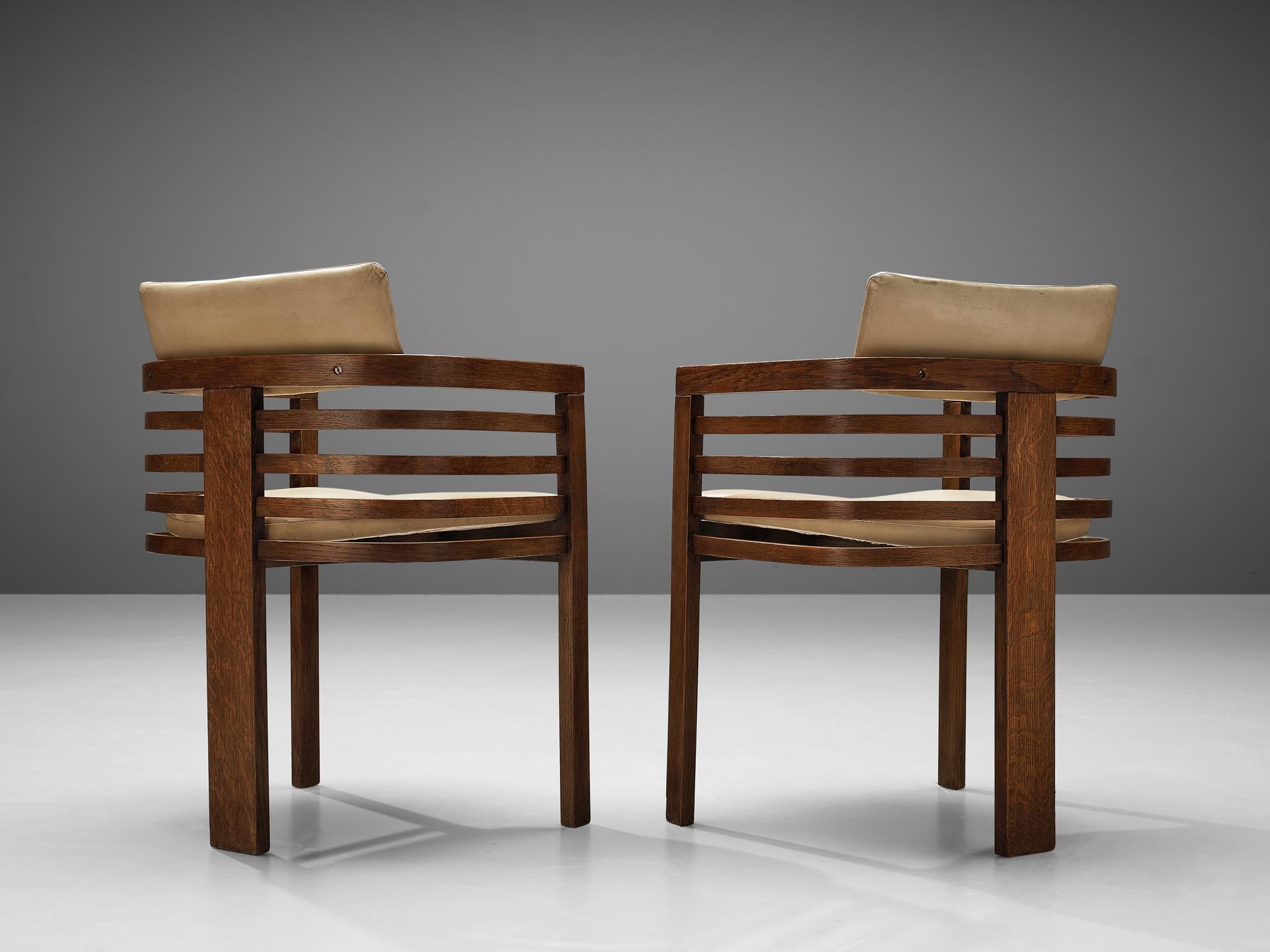 Set of Eight Three-Legged Dining Chairs in Off-White Leather In Good Condition In Waalwijk, NL