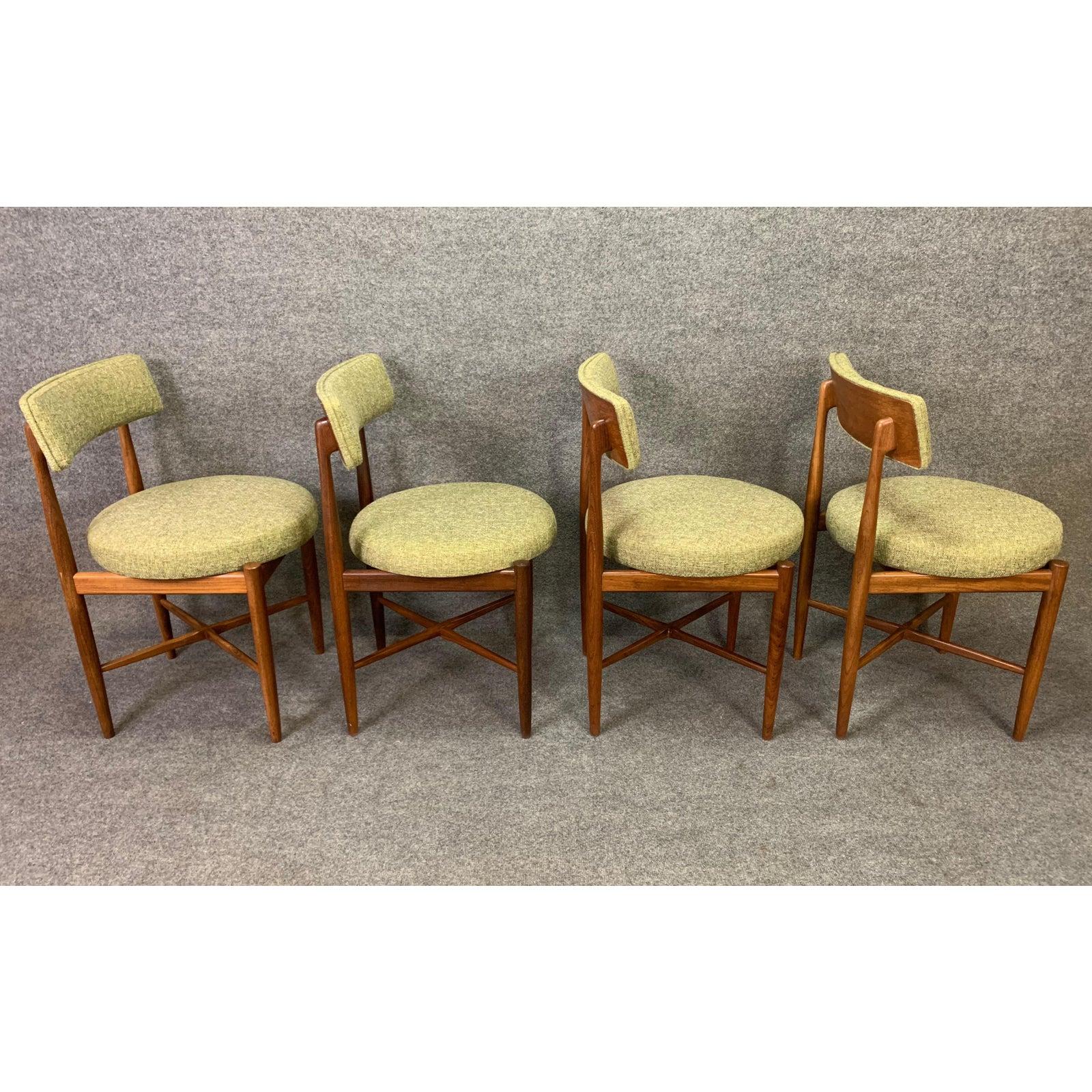 Set of Eight Vintage British Mid-Century Modern Teak Dining Chairs by G Plan In Good Condition In San Marcos, CA