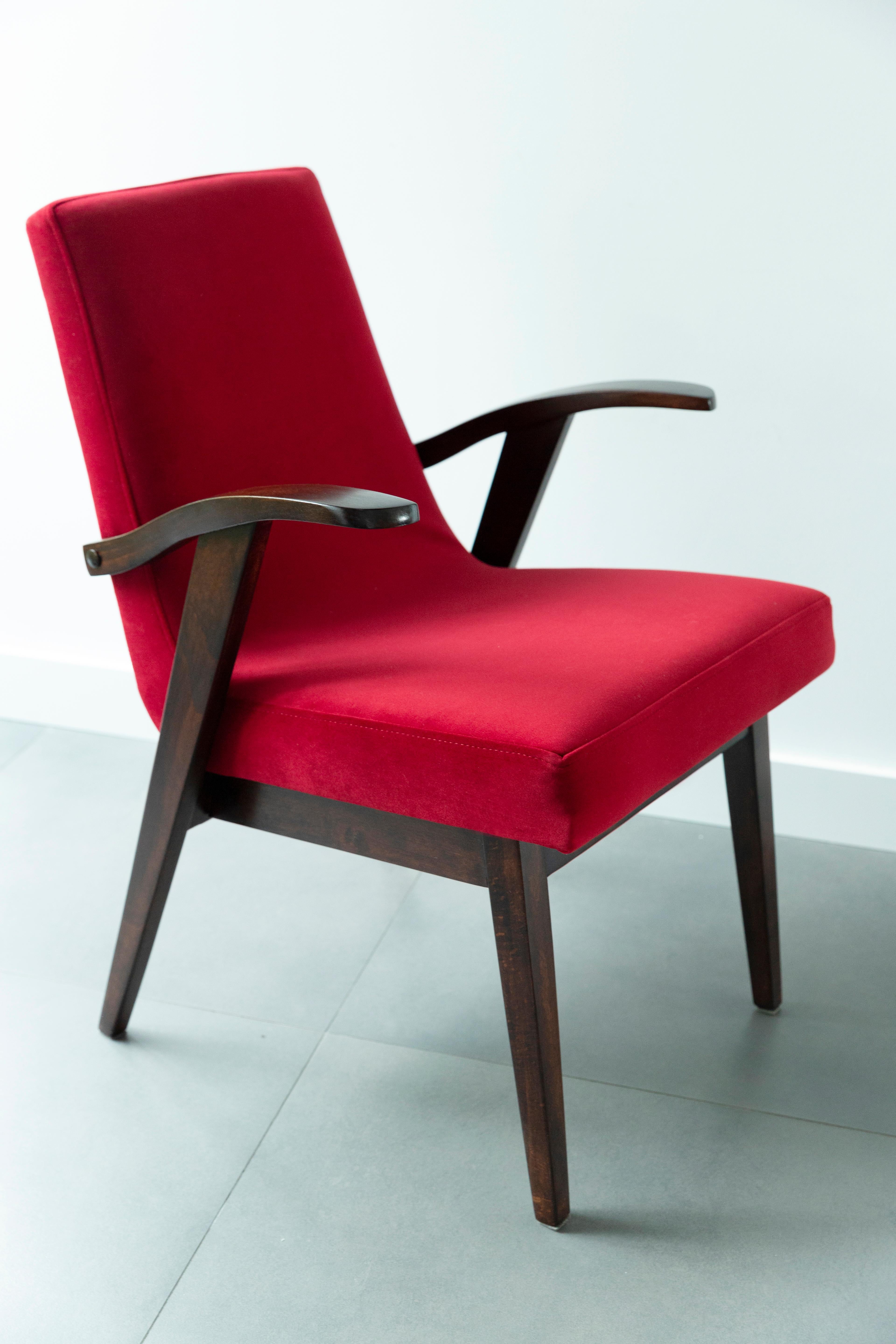 20th Century Set of Eight Vintage Chairs in Red Velvet by Mieczyslaw Puchala, 1960s For Sale
