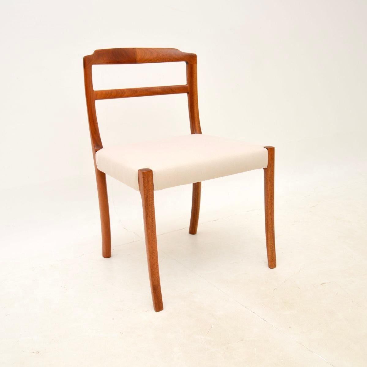 Set of Eight Vintage Danish Dining Chairs by Ole Wanscher In Good Condition For Sale In London, GB